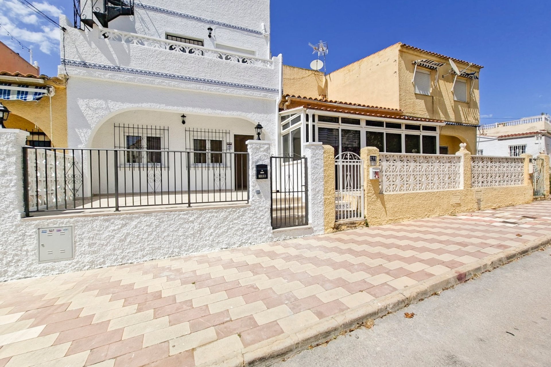 Reventa - Adosado -
San Fulgencio - Urb. La Marina