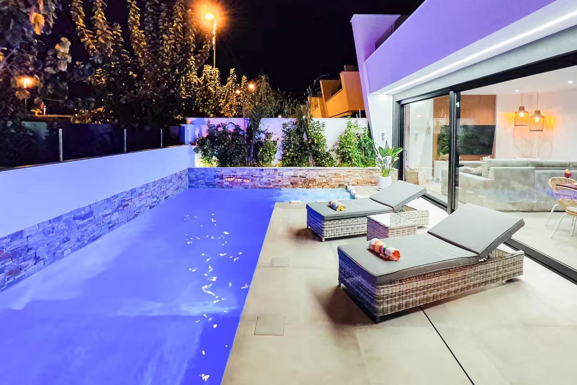 Reventa - Adosado -
Santiago de la Ribera - zona san blas