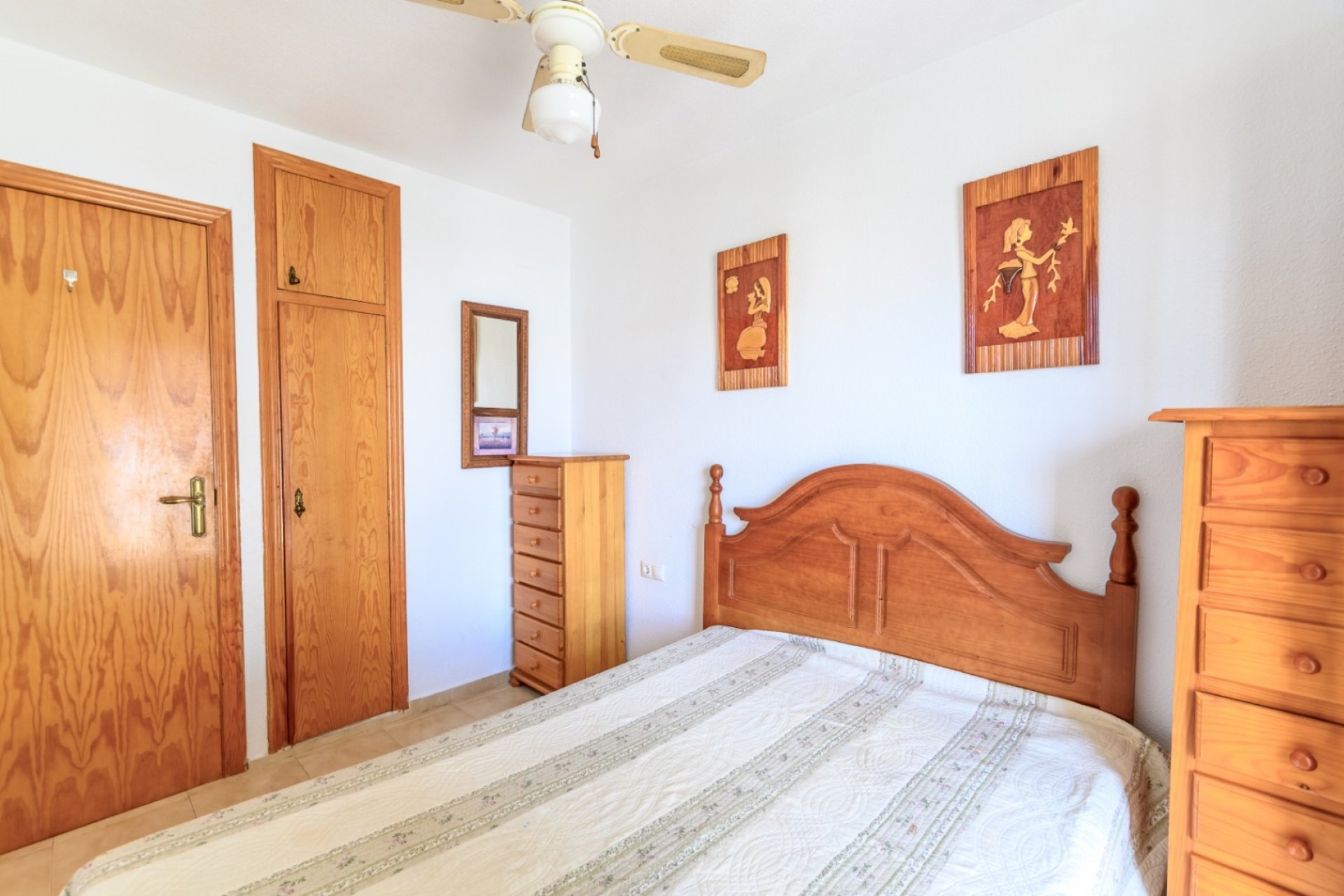 Reventa - Adosado -
Torrevieja - Lago jardin