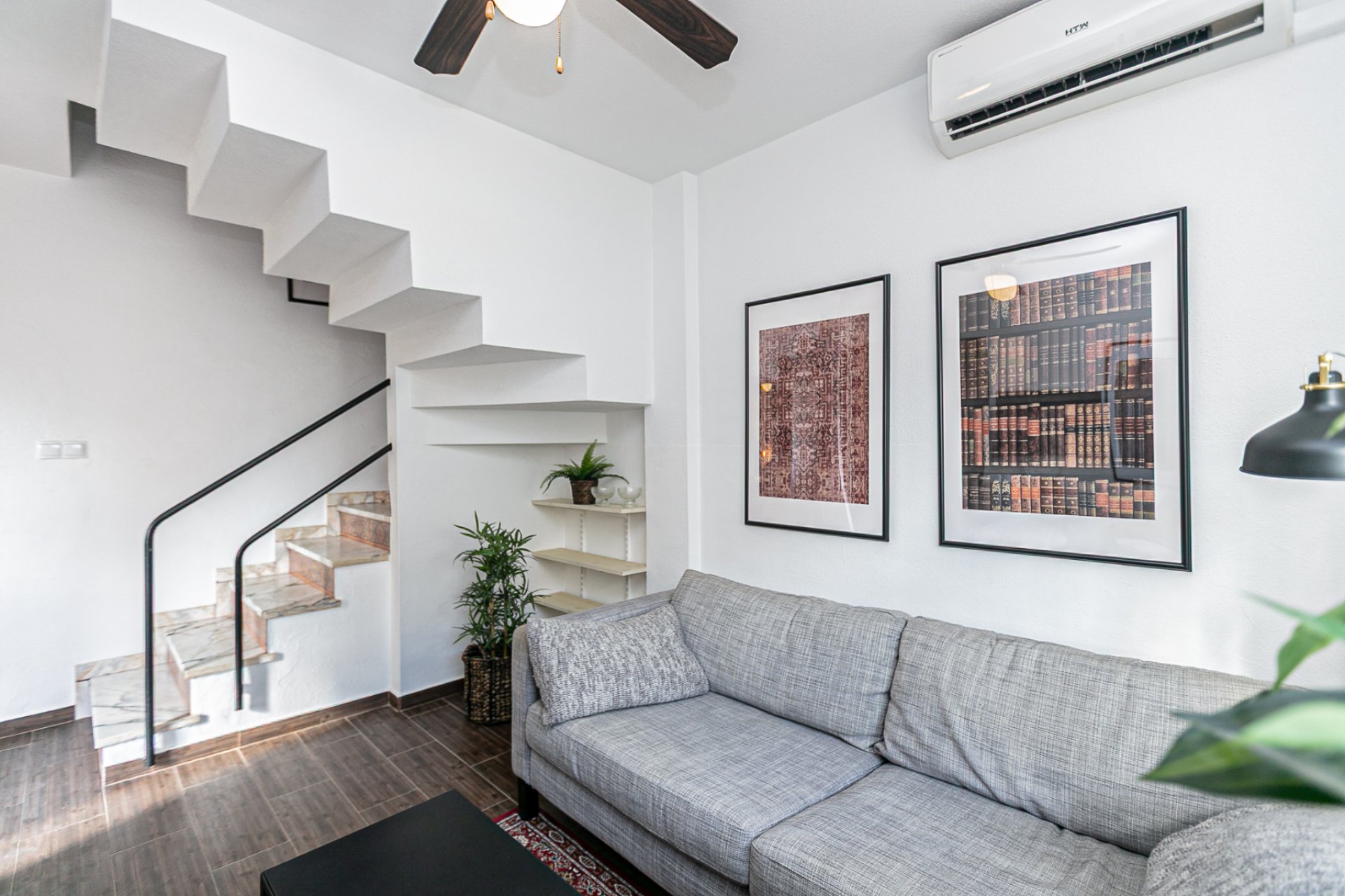 Reventa - Adosado -
Torrevieja - Torretas