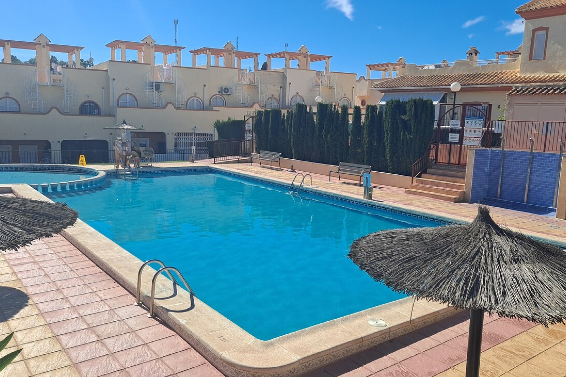 Reventa - Adosado -
Villamartin - Las Filipinas