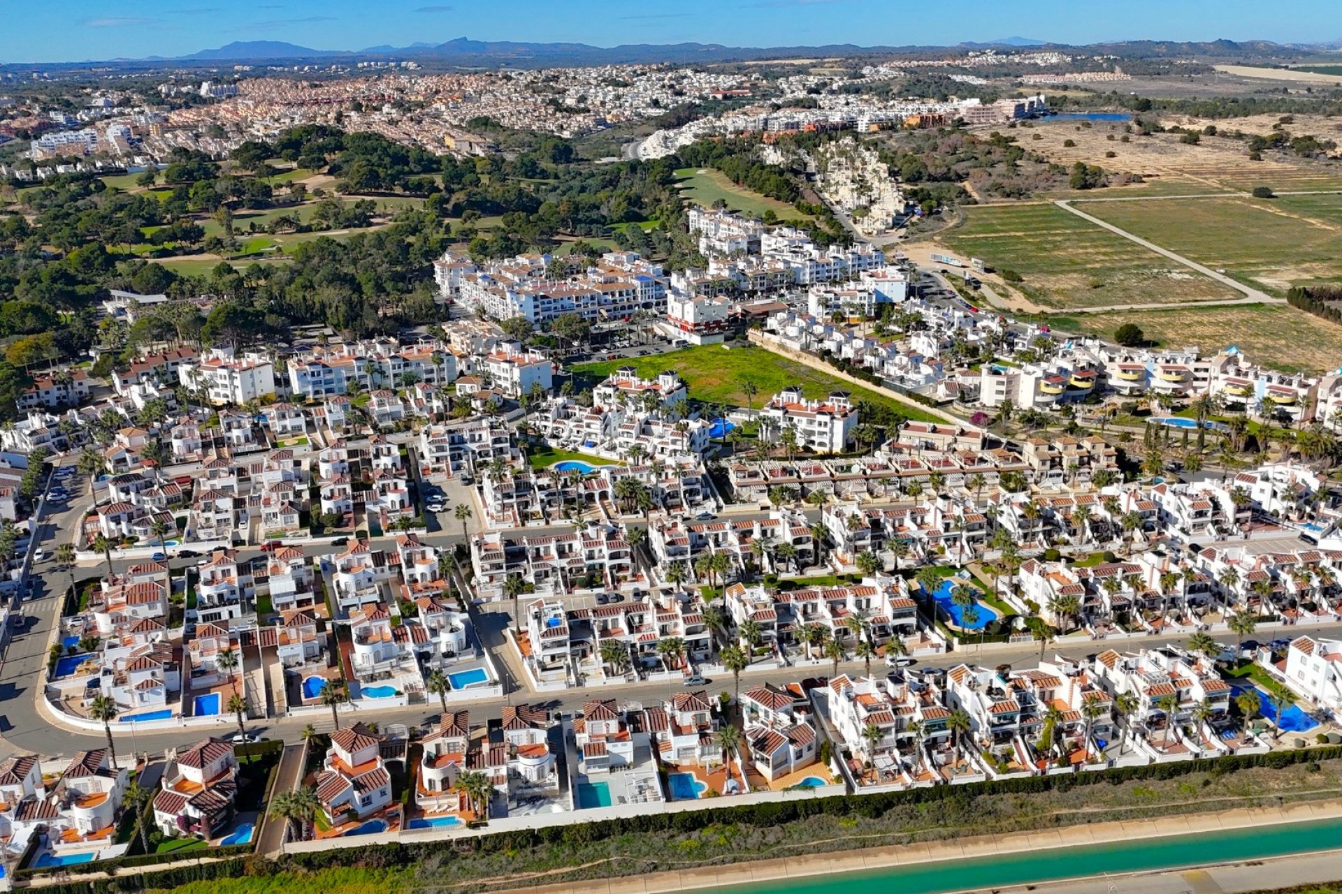 Reventa - Adosado -
Villamartin - Las Violetas