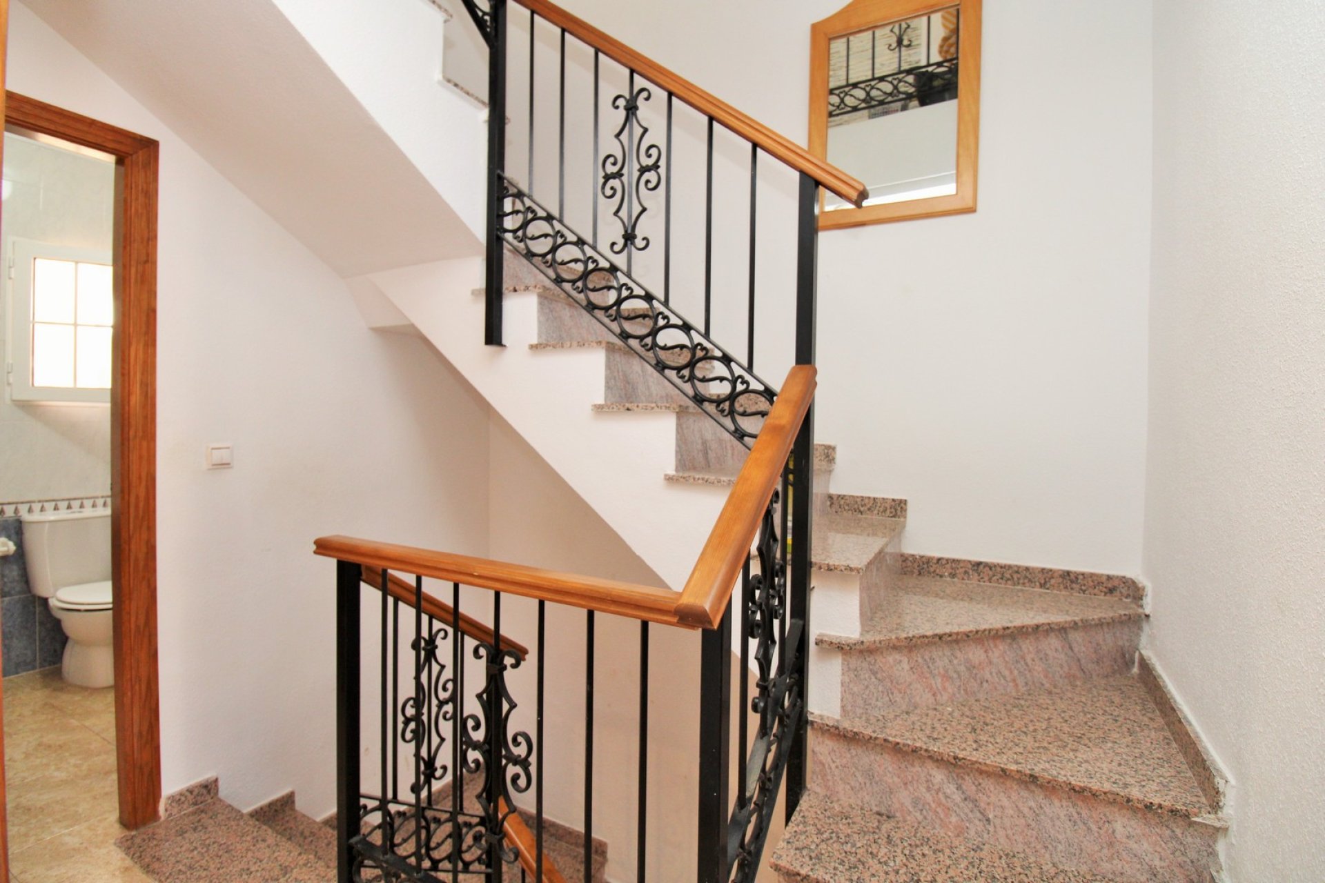 Reventa - Adosado -
Villamartin - Villamartín