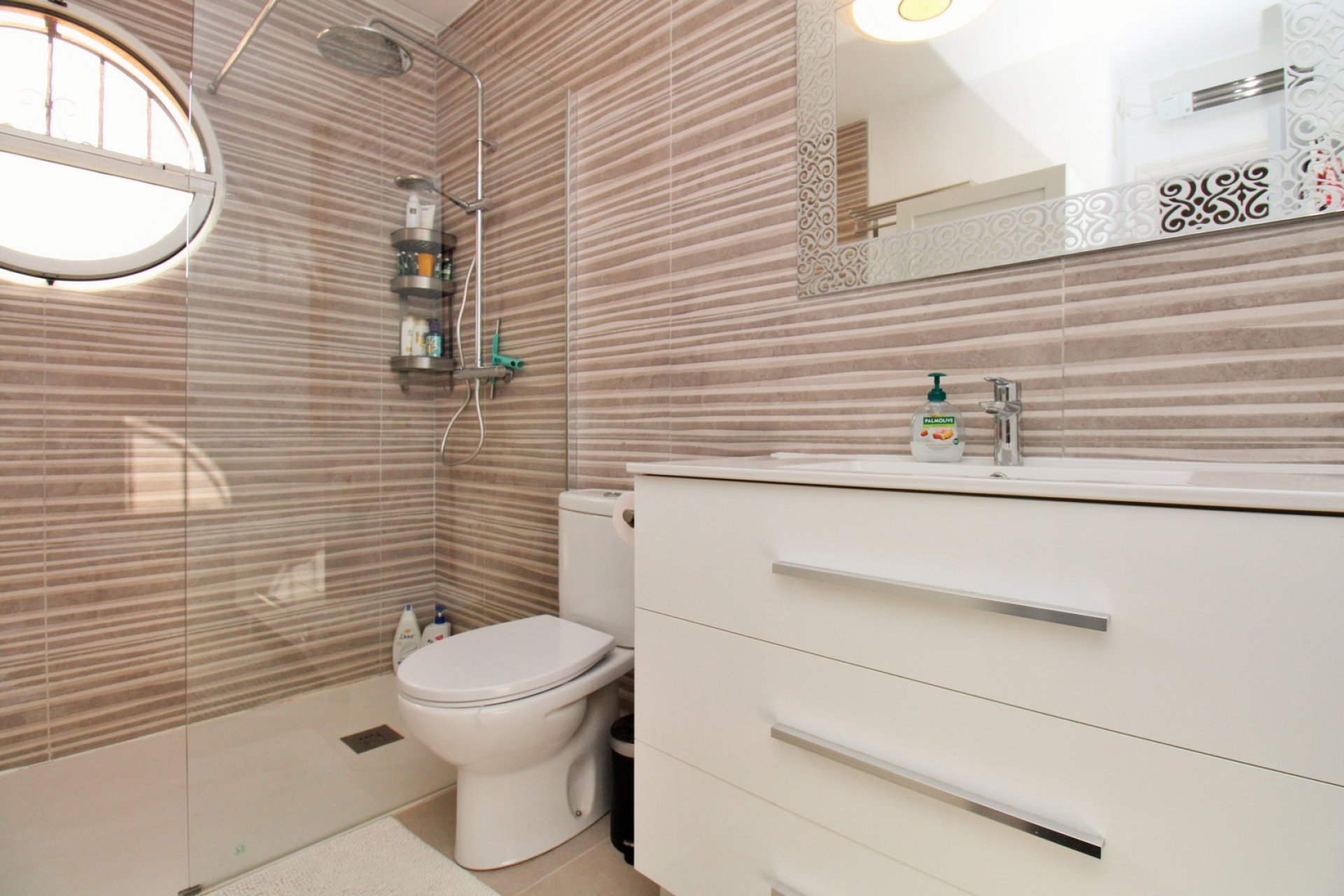 Reventa - Adosado -
Villamartin - Villamartín