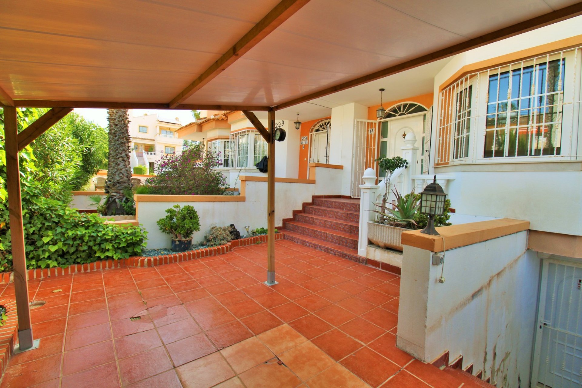 Reventa - Adosado -
Villamartin - Villamartín