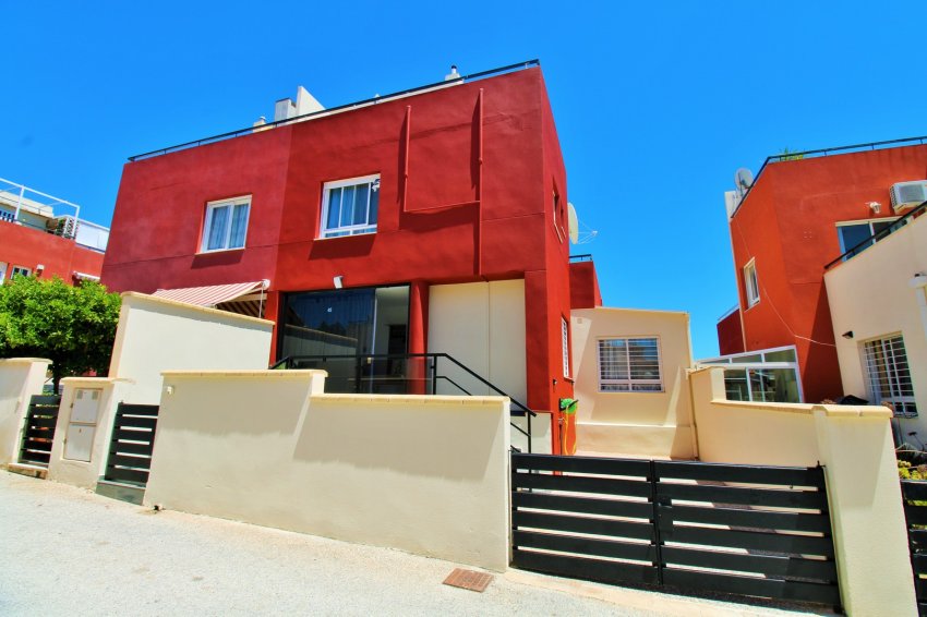 Reventa - Adosado -
Villamartin - Villamartín