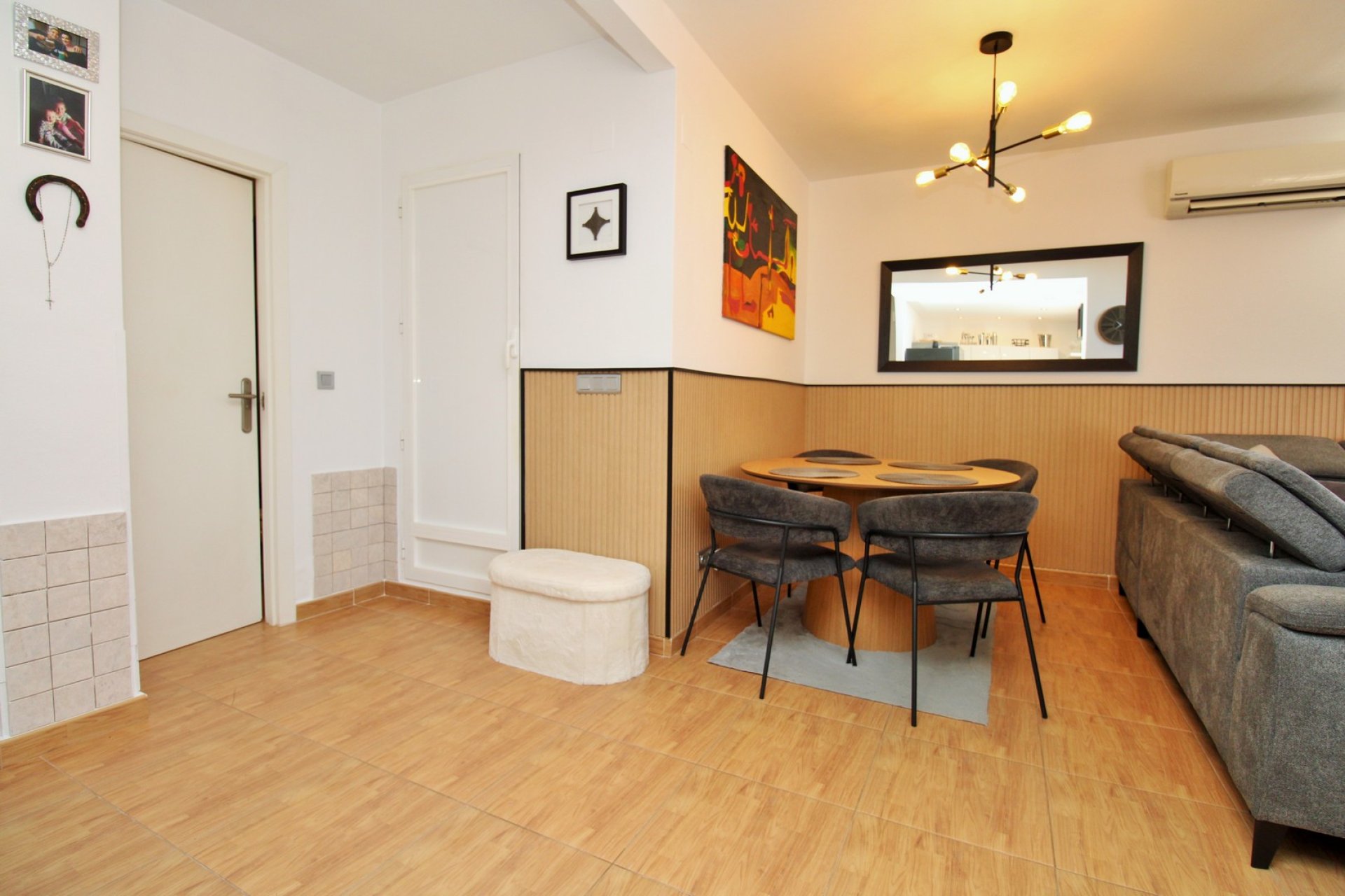 Reventa - Adosado -
Villamartin - Villamartín