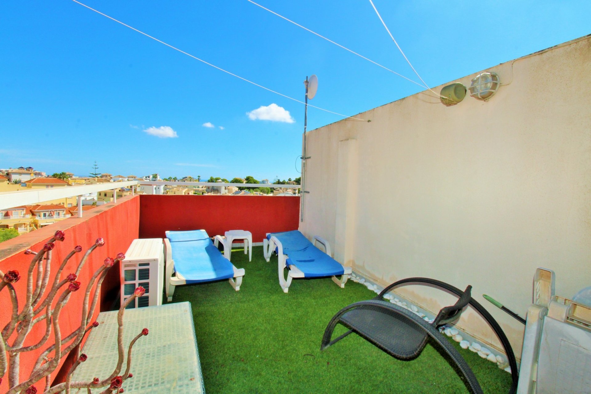 Reventa - Adosado -
Villamartin - Villamartín