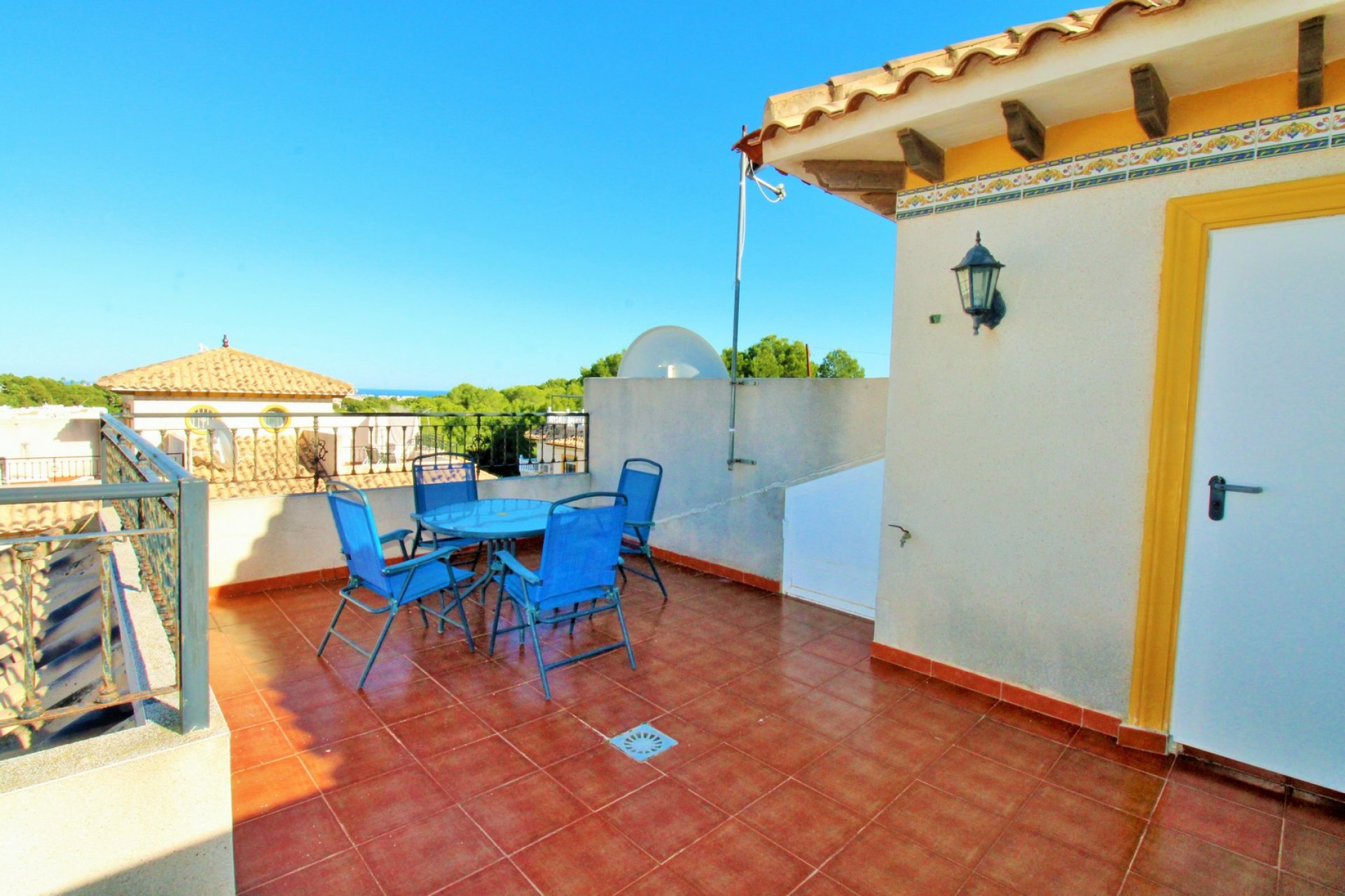 Reventa - Adosado -
Villamartin - Villamartín