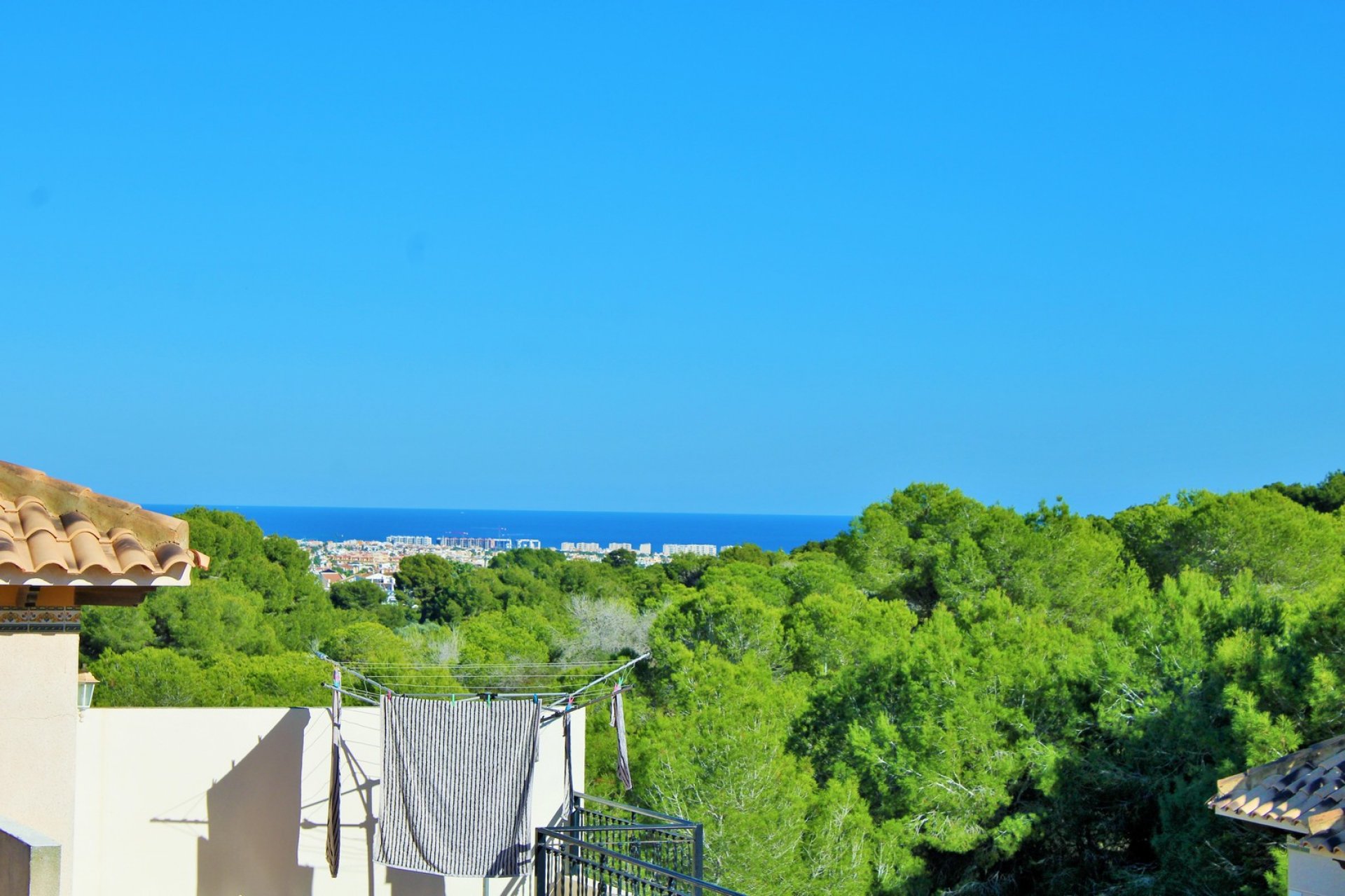 Reventa - Adosado -
Villamartin - Villamartín
