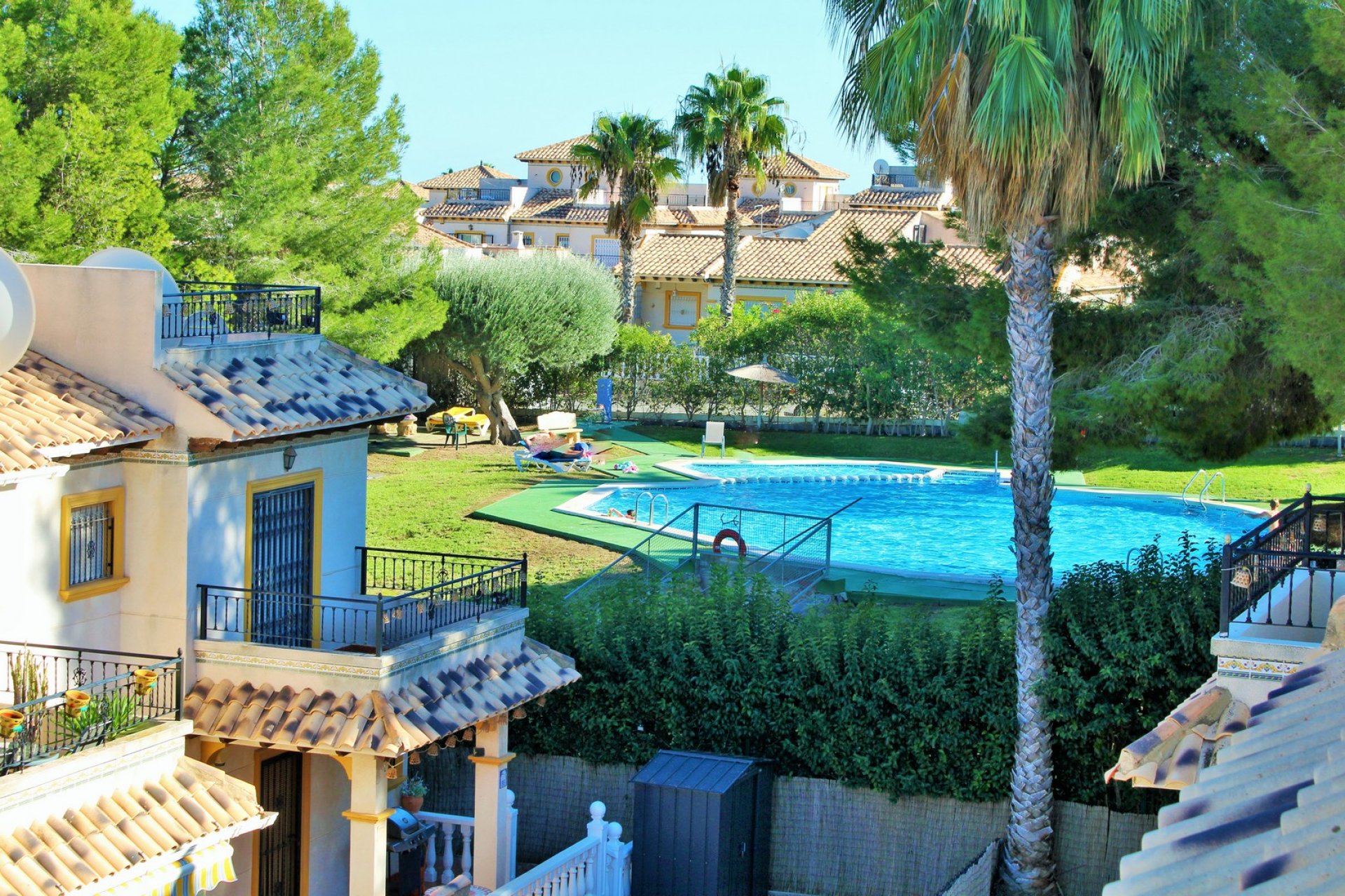Reventa - Adosado -
Villamartin - Villamartín