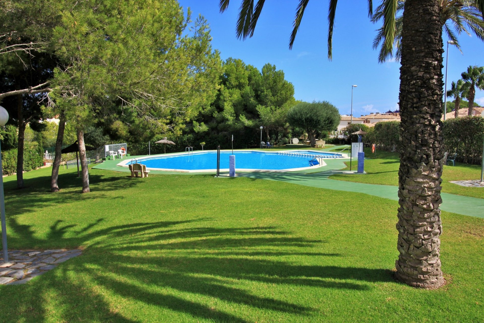 Reventa - Adosado -
Villamartin - Villamartín