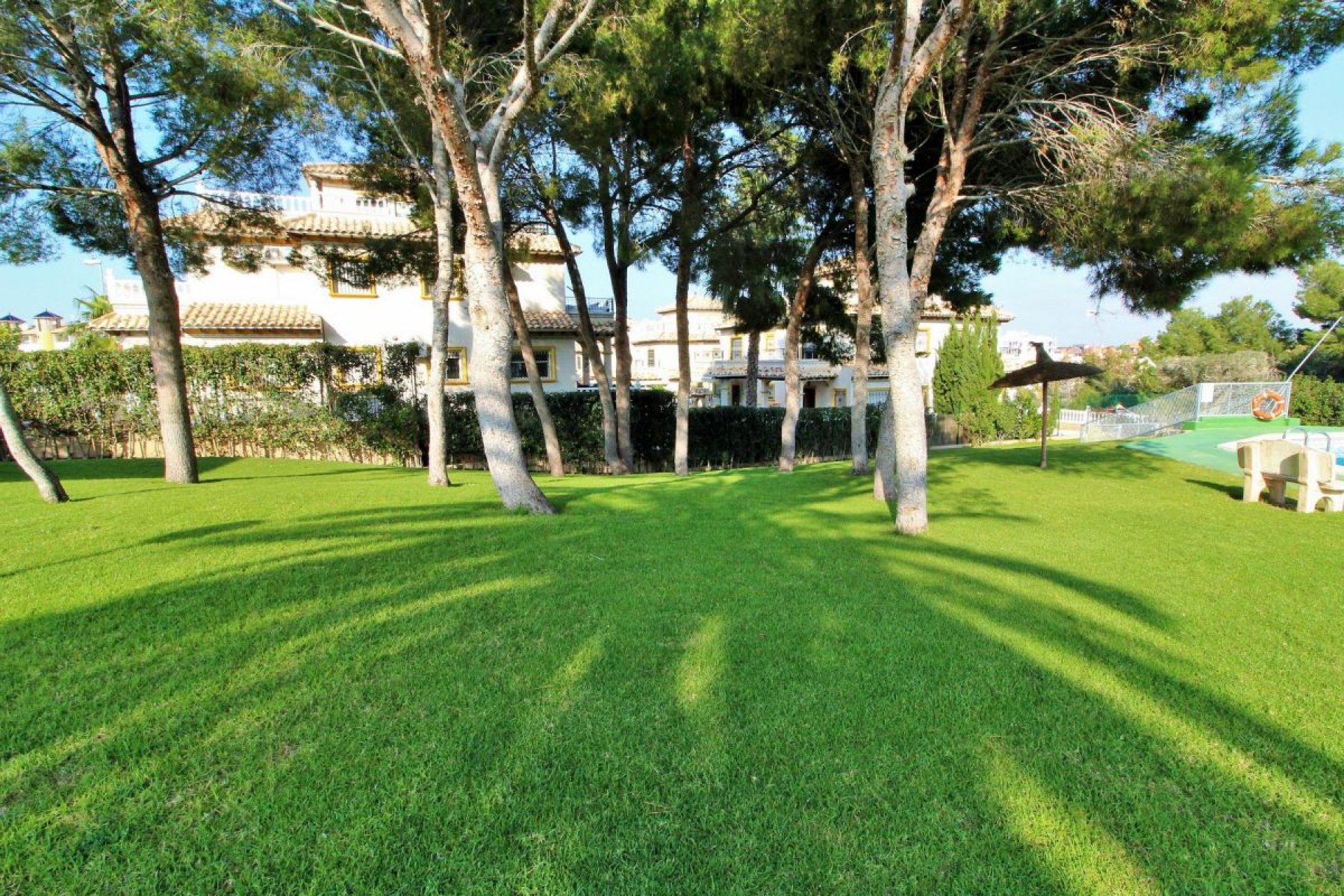 Reventa - Adosado -
Villamartin - Villamartín