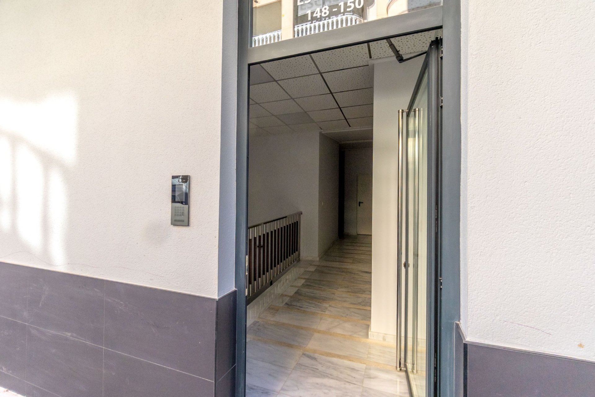 Reventa - Apartament / Duplex -
Torrevieja - Playa de El Cura