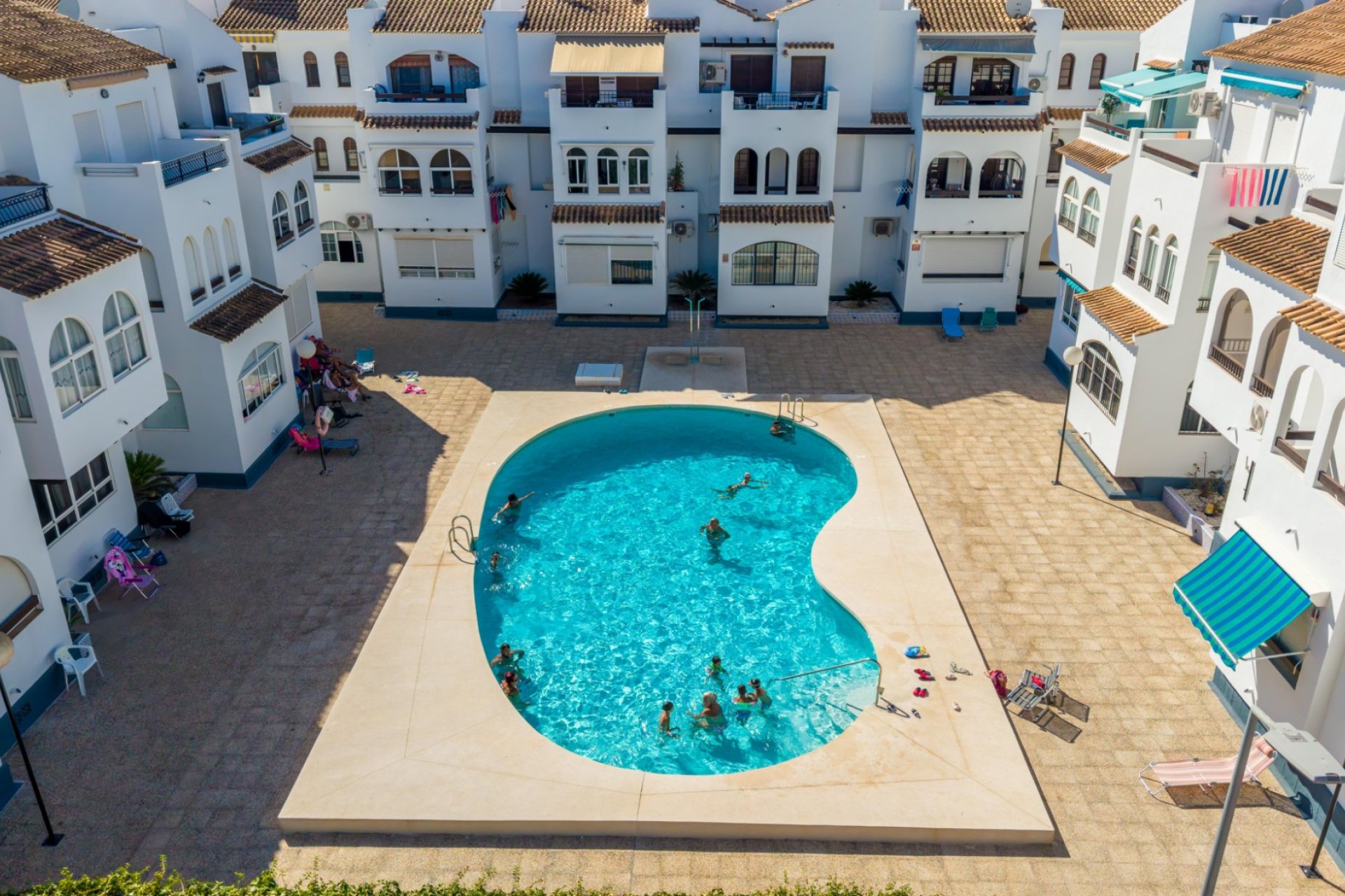 Reventa - Apartament / Duplex -
Torrevieja