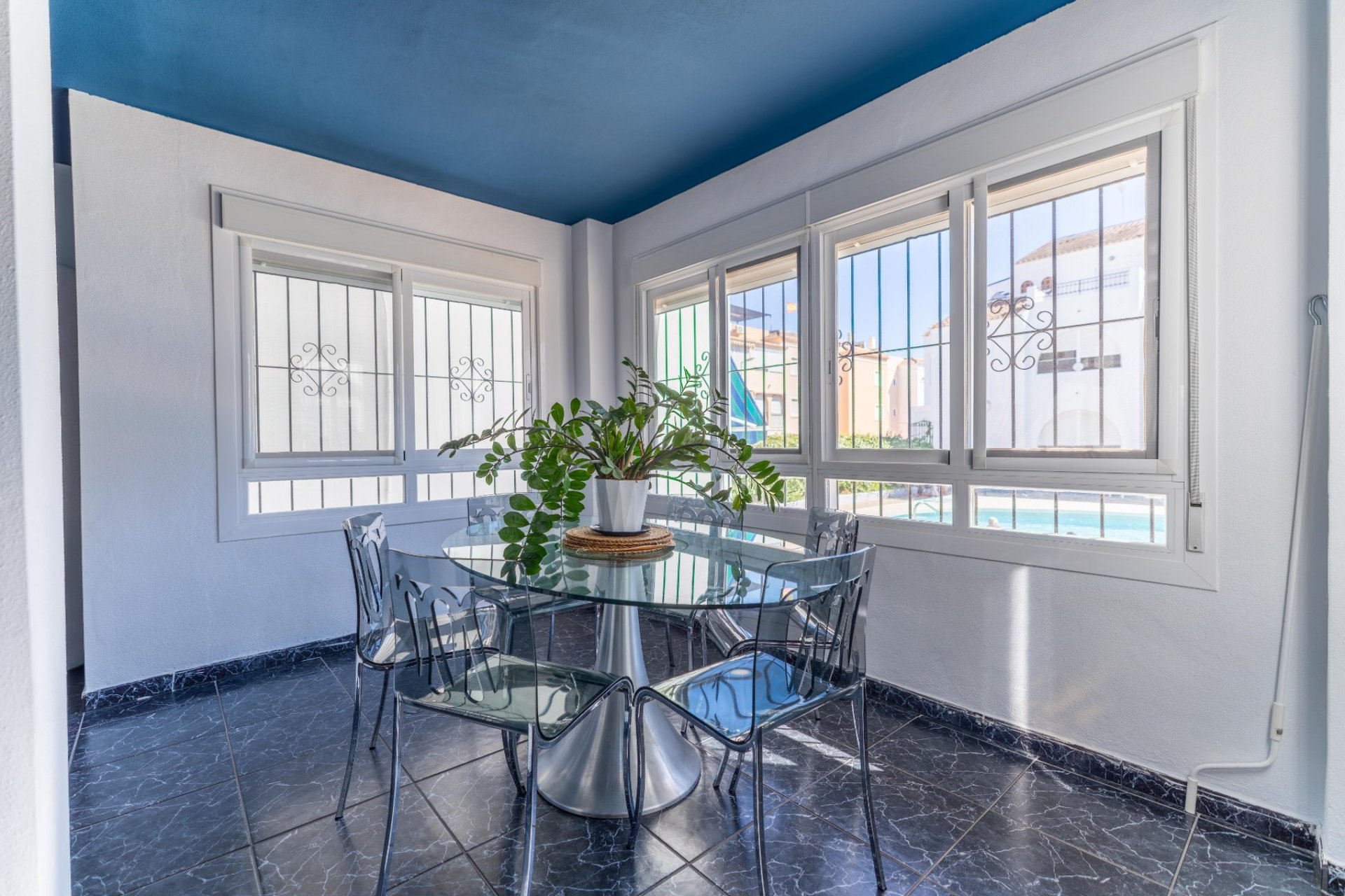 Reventa - Apartament / Duplex -
Torrevieja