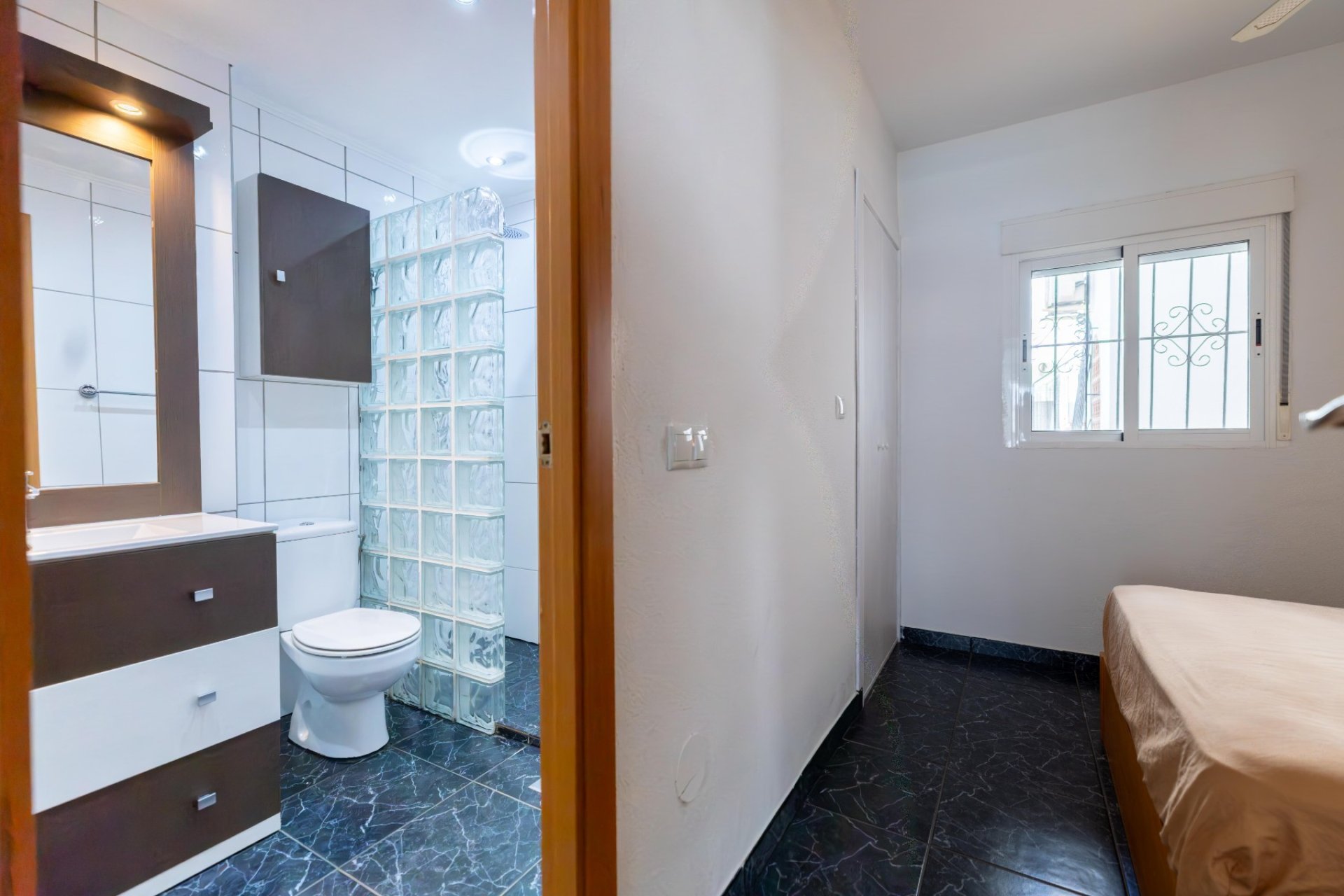 Reventa - Apartament / Duplex -
Torrevieja