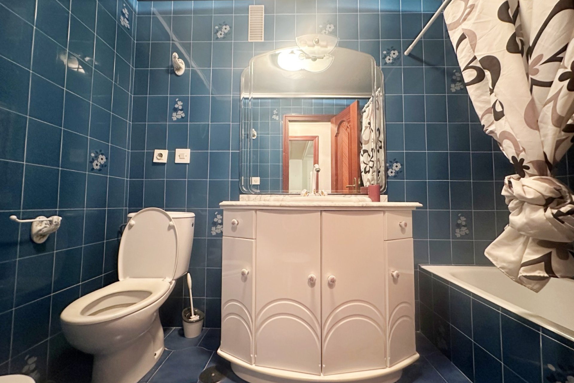 Reventa - Apartament / Duplex -
Torrevieja