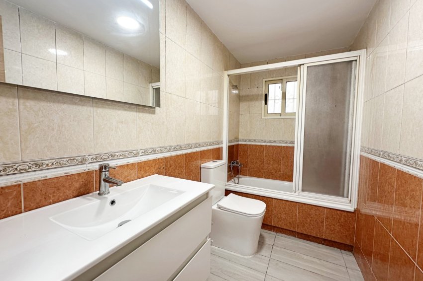 Reventa - Apartament / Duplex -
Torrevieja