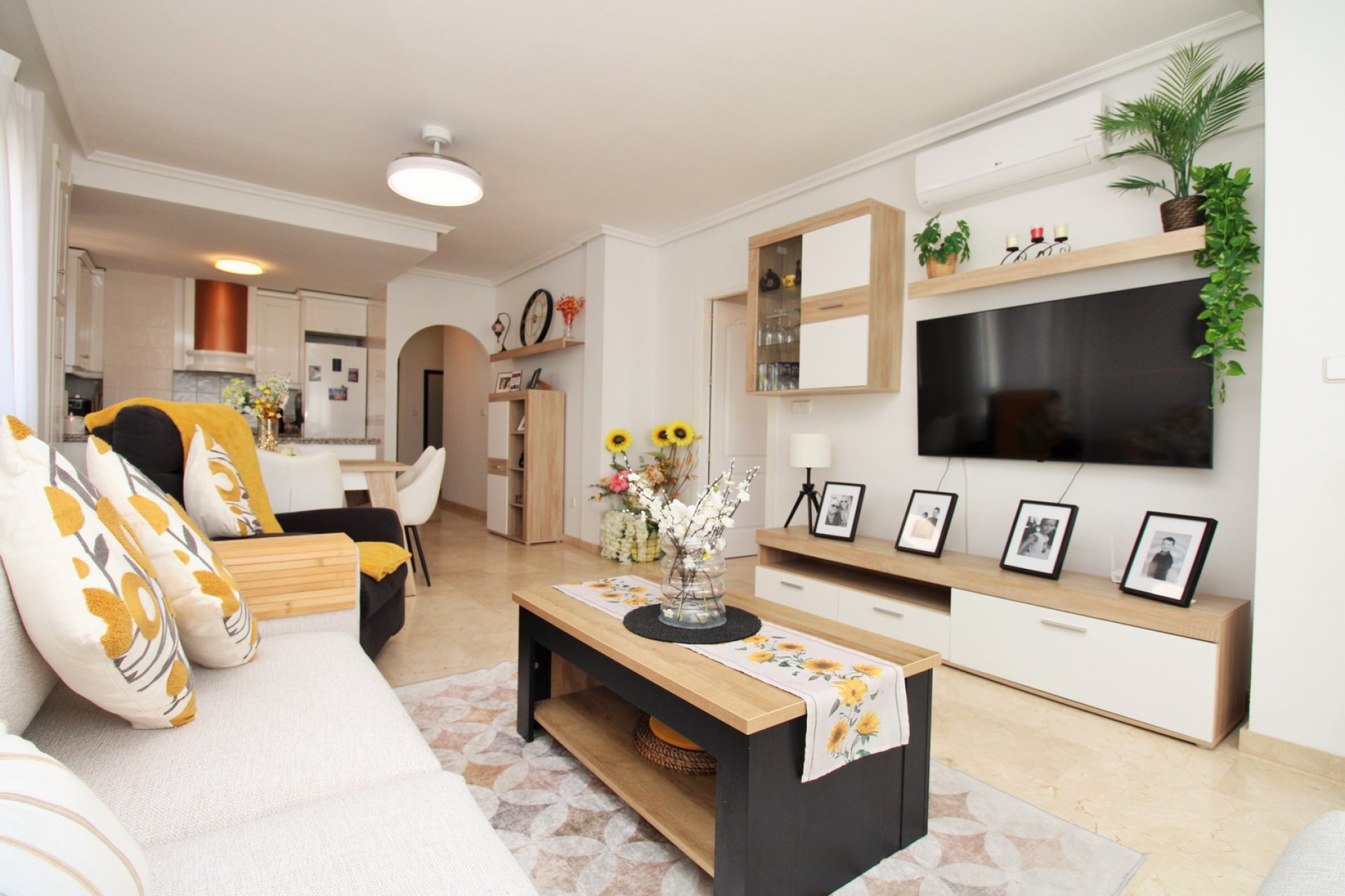 Reventa - Apartament -
Villamartin - Villamartín