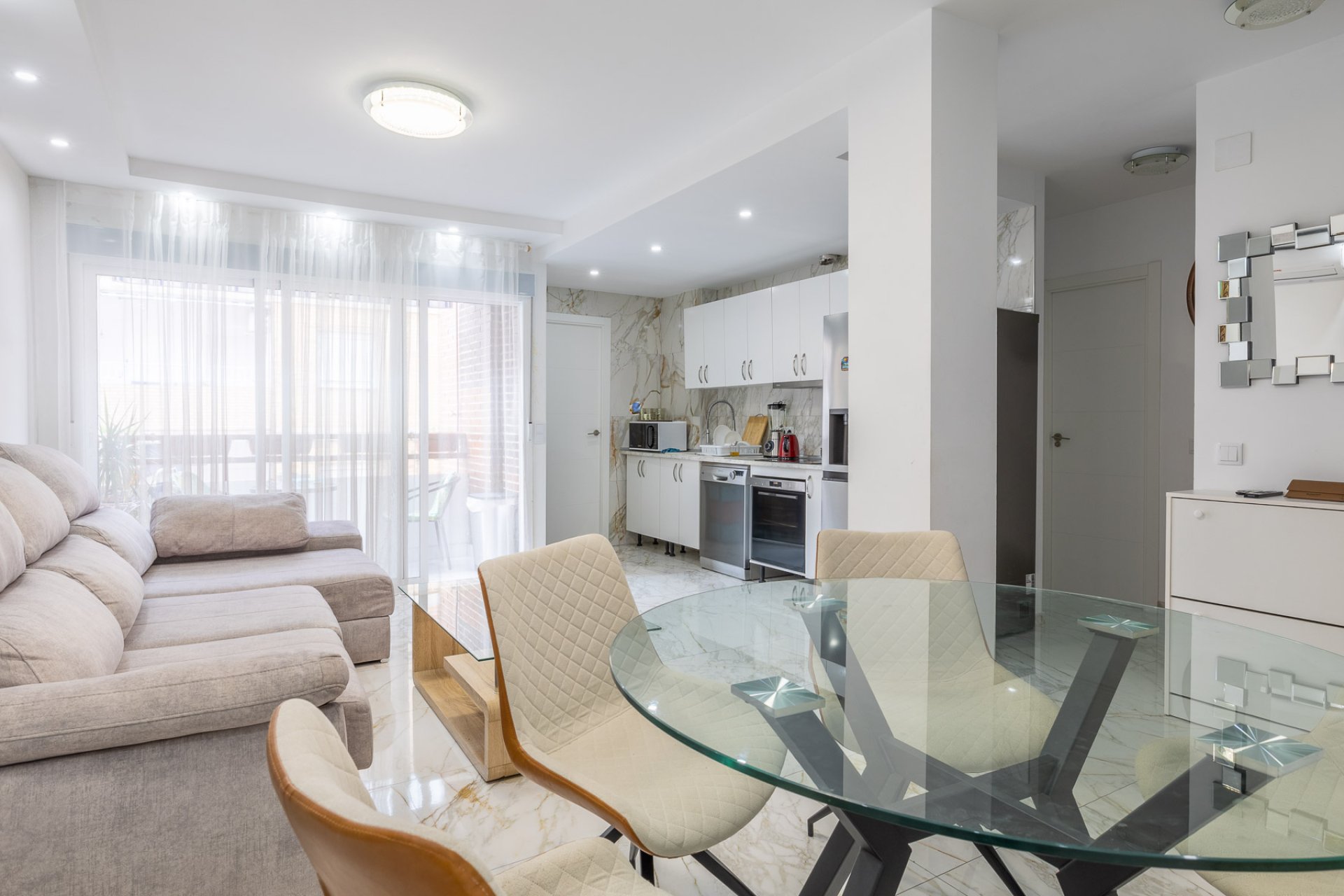 Reventa - Apartamento -
Torrevieja - Center