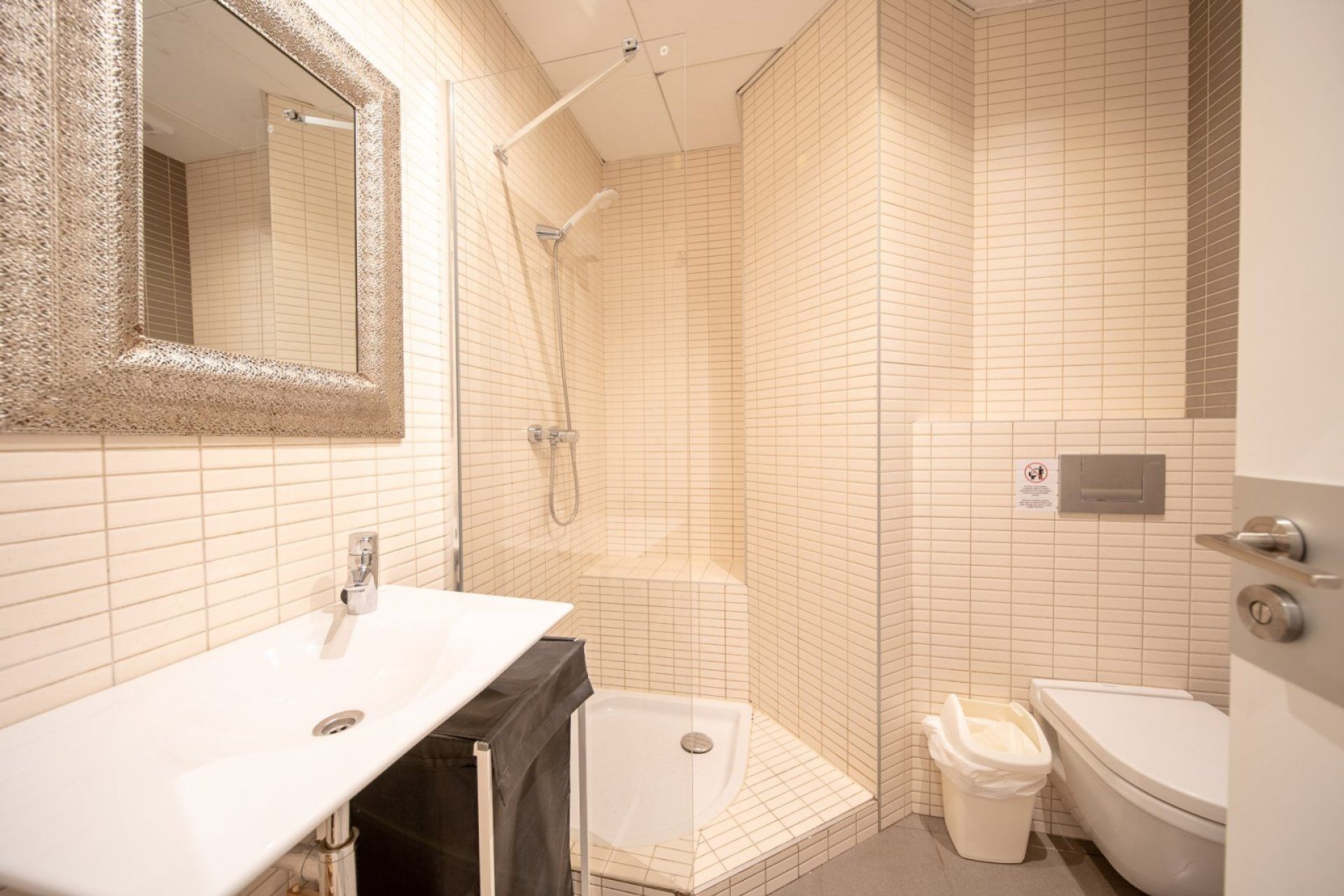 Reventa - Apartment -
Alicante - Centro