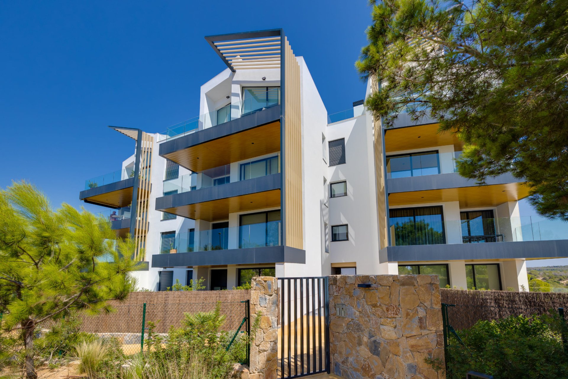 Reventa - Apartment -
Campoamor - Las Colinas Golf and Country Club