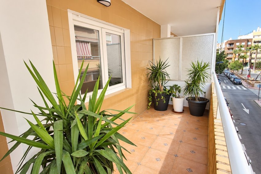 Reventa - Apartment / Duplex -
Torrevieja