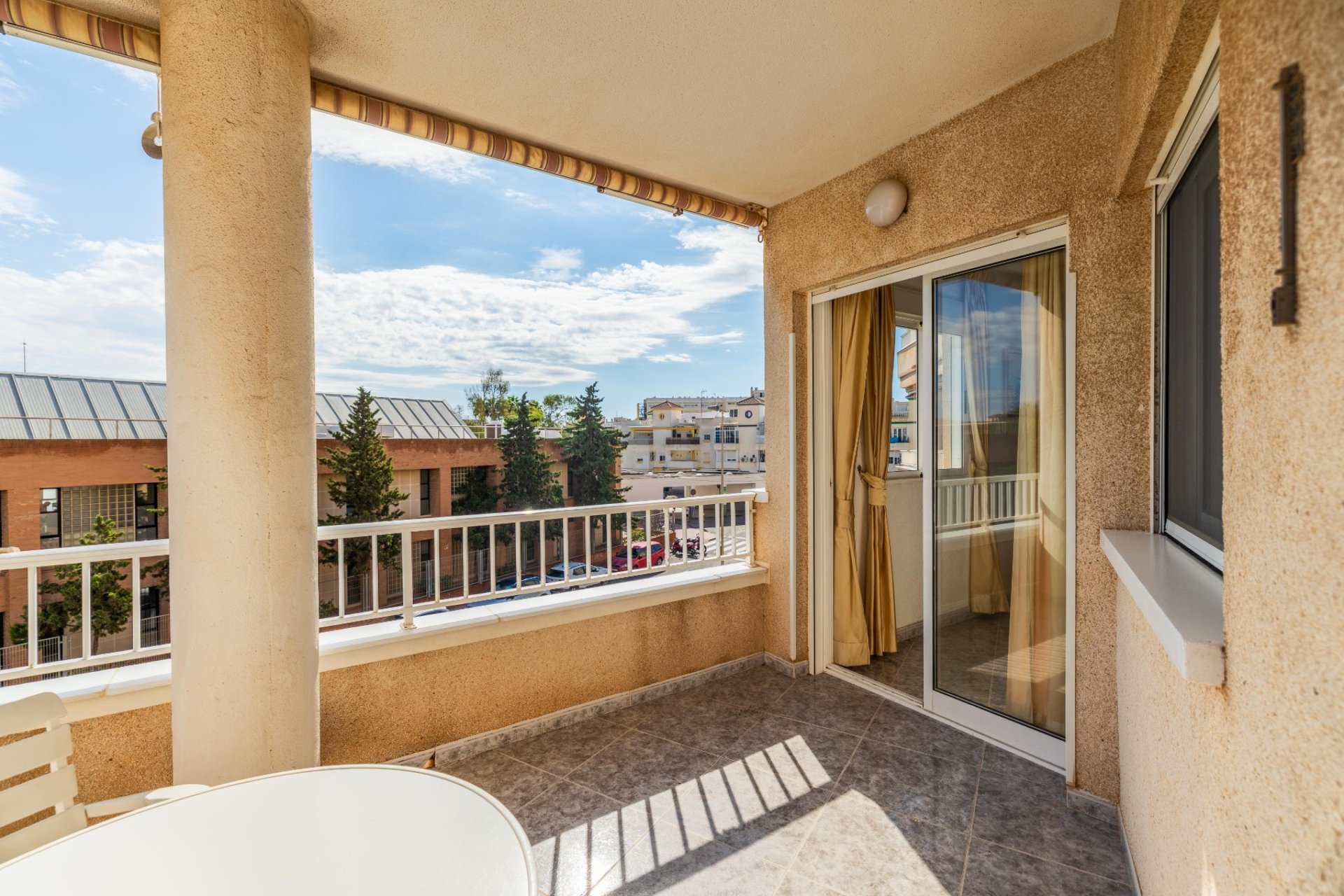 Reventa - Apartment / Duplex -
Torrevieja