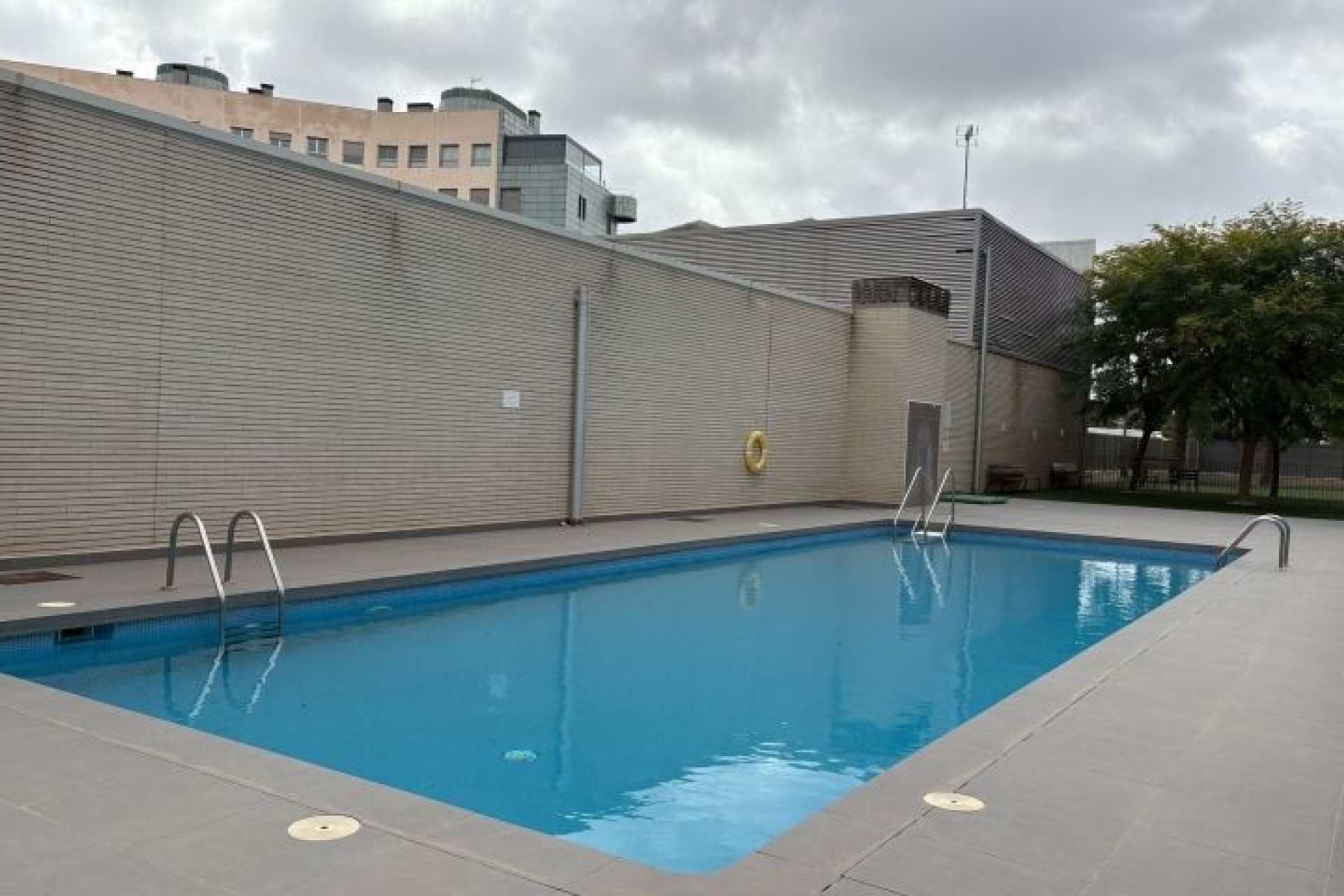 Reventa - Apartment -
Elche