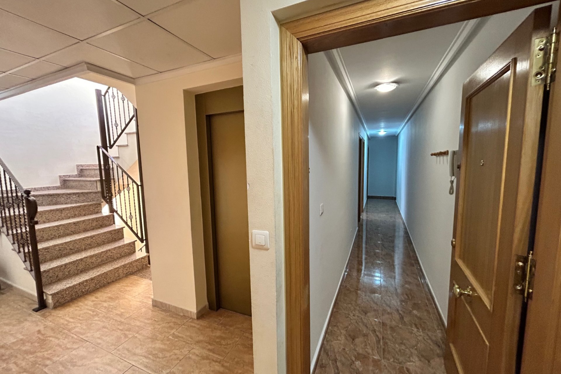Reventa - Apartment -
Jacarilla - pueblo