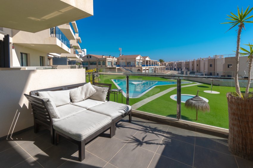 Reventa - Apartment -
La Zenia