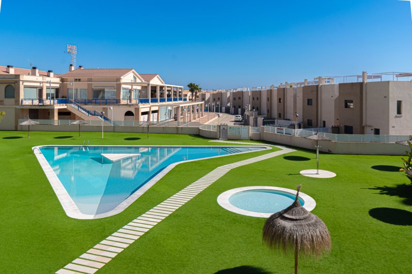 Reventa - Apartment -
La Zenia