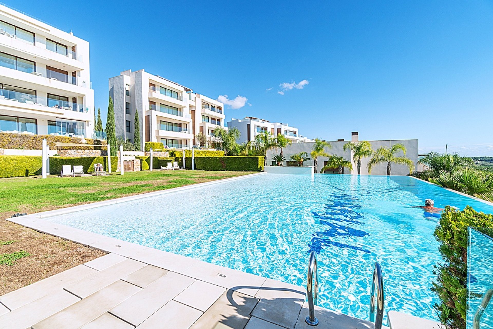 Reventa - Apartment -
Las Colinas Golf - Las Colinas