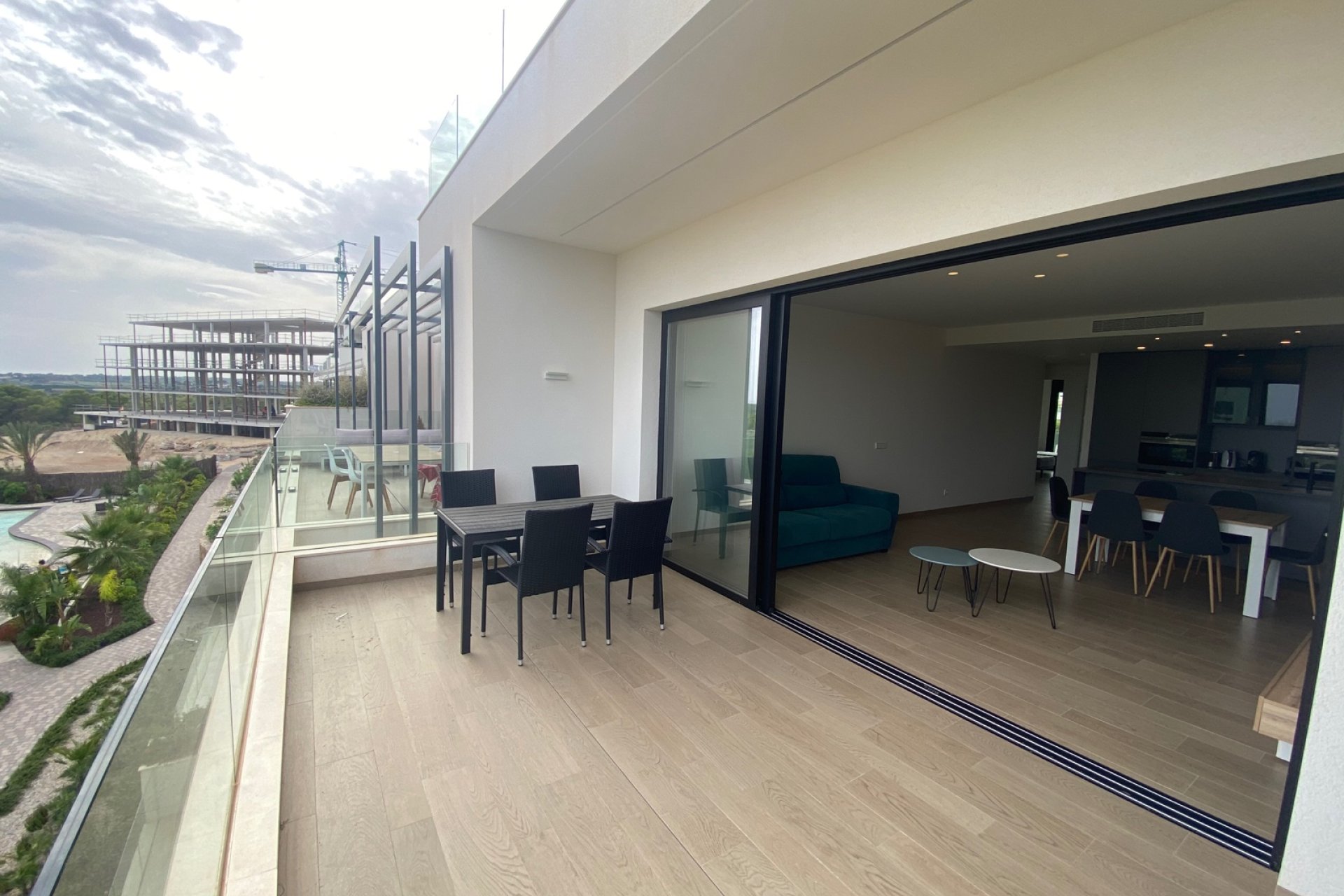Reventa - Apartment -
Las Colinas Golf