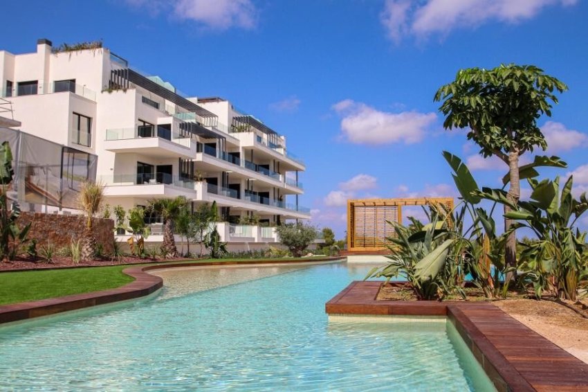 Reventa - Apartment -
Las Colinas Golf