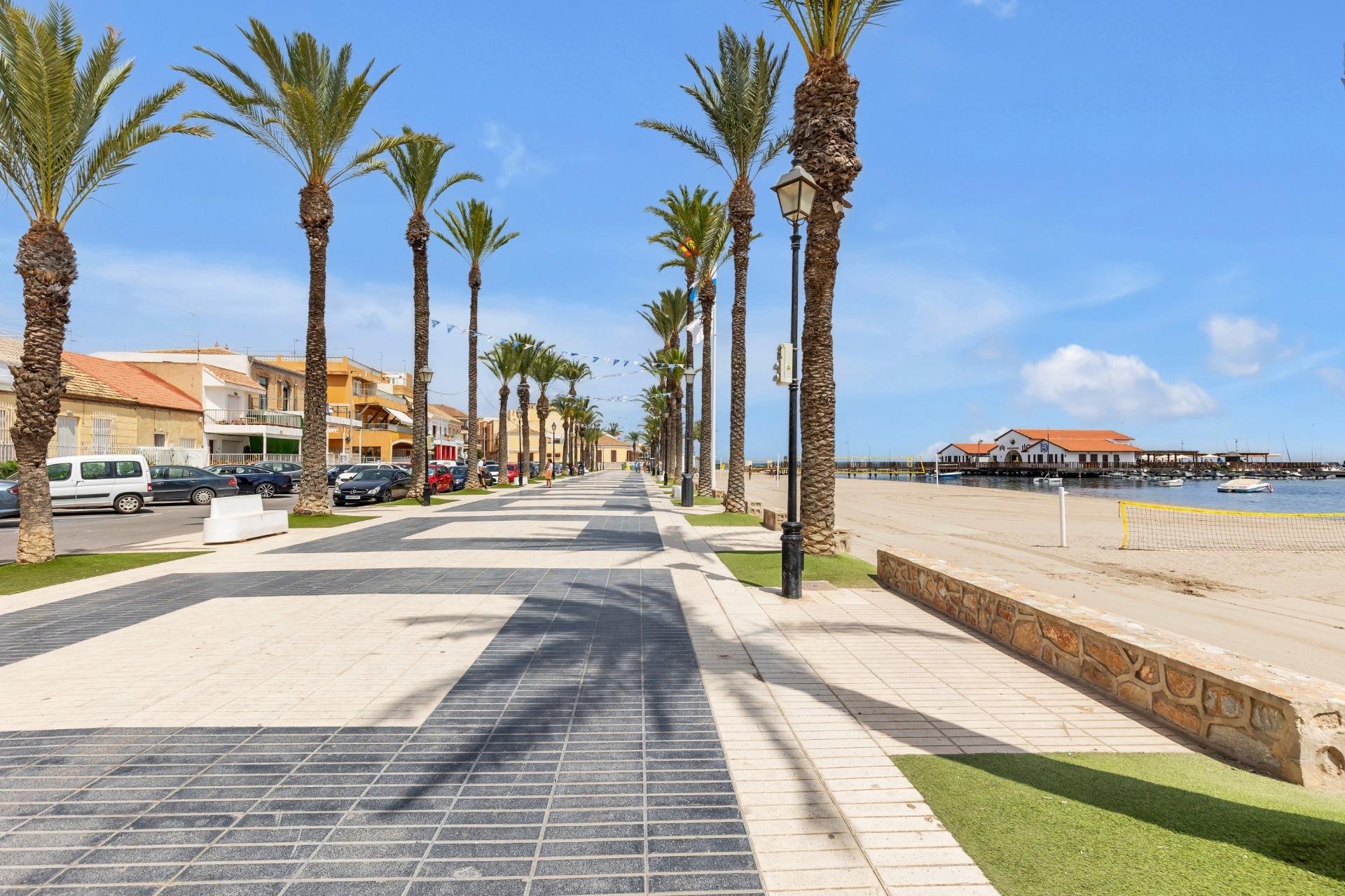 Reventa - Apartment -
Los Alcázares - Centro