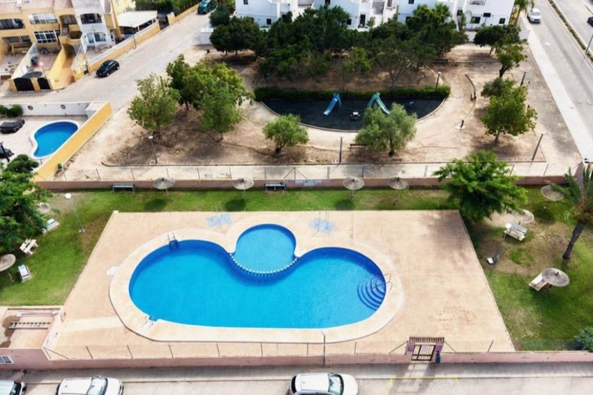 Reventa - Apartment -
Los Montesinos - La Herrada