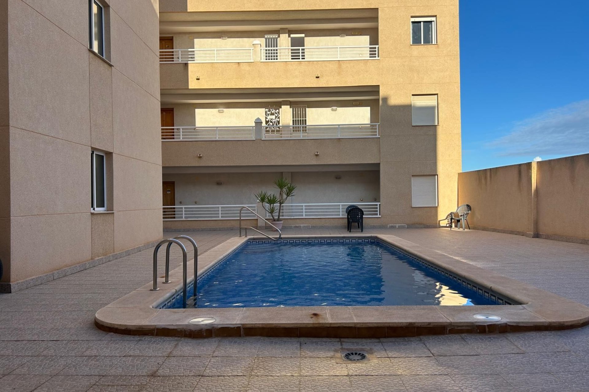 Reventa - Apartment -
Los Montesinos