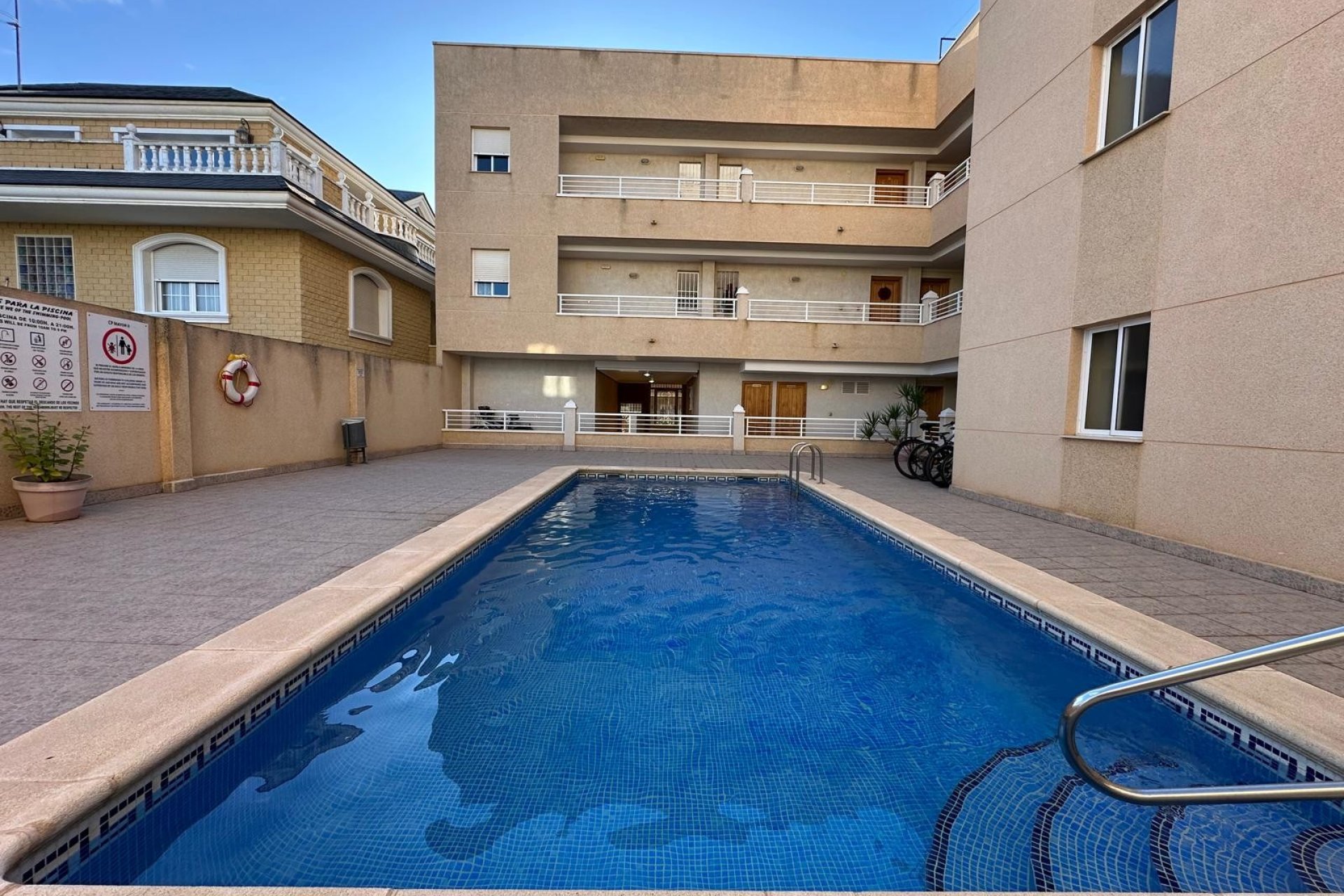 Reventa - Apartment -
Los Montesinos