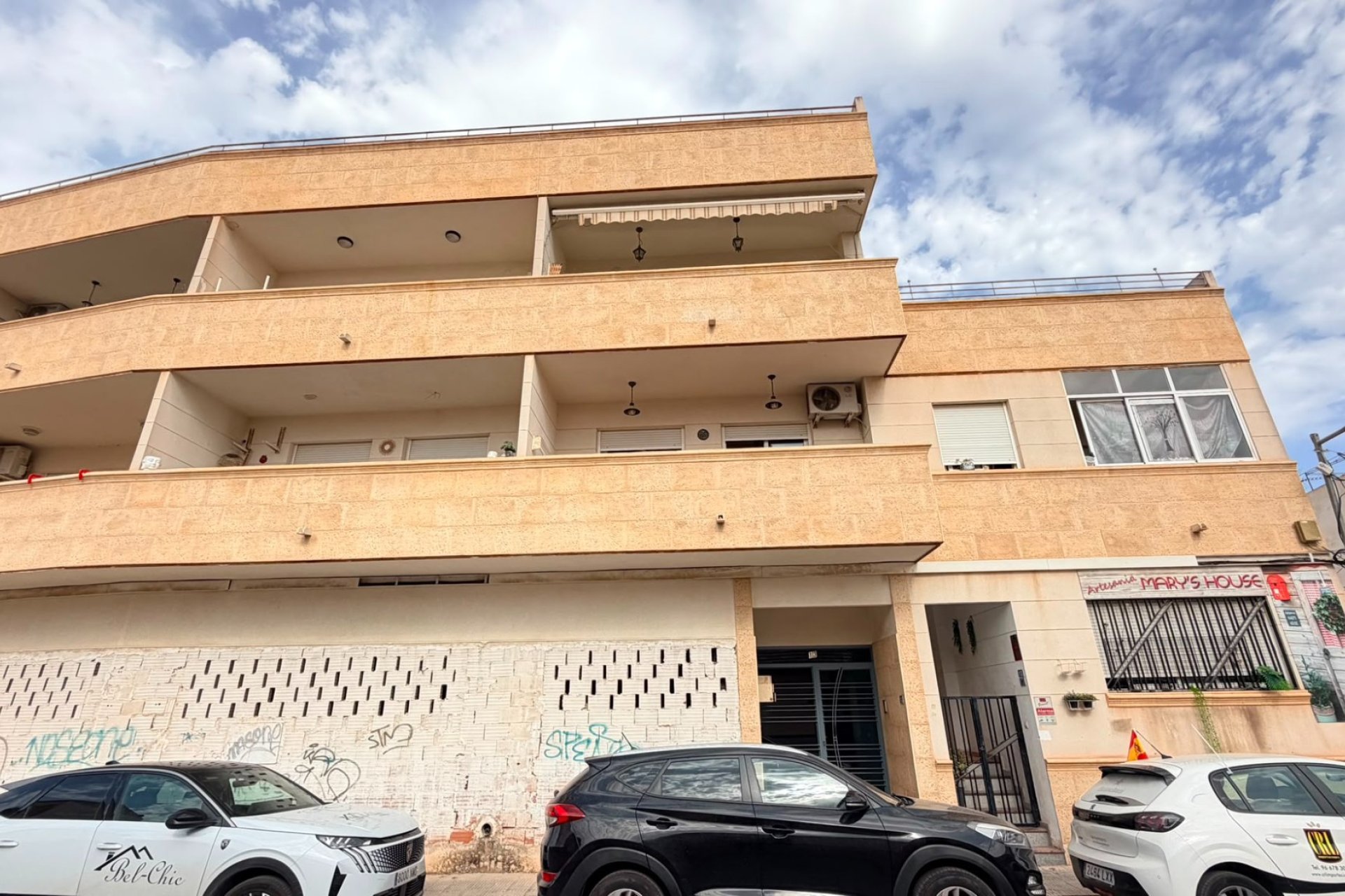 Reventa - Apartment -
Los Montesinos