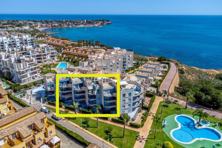 Reventa - Apartment -
Orihuela Costa - Campoamor