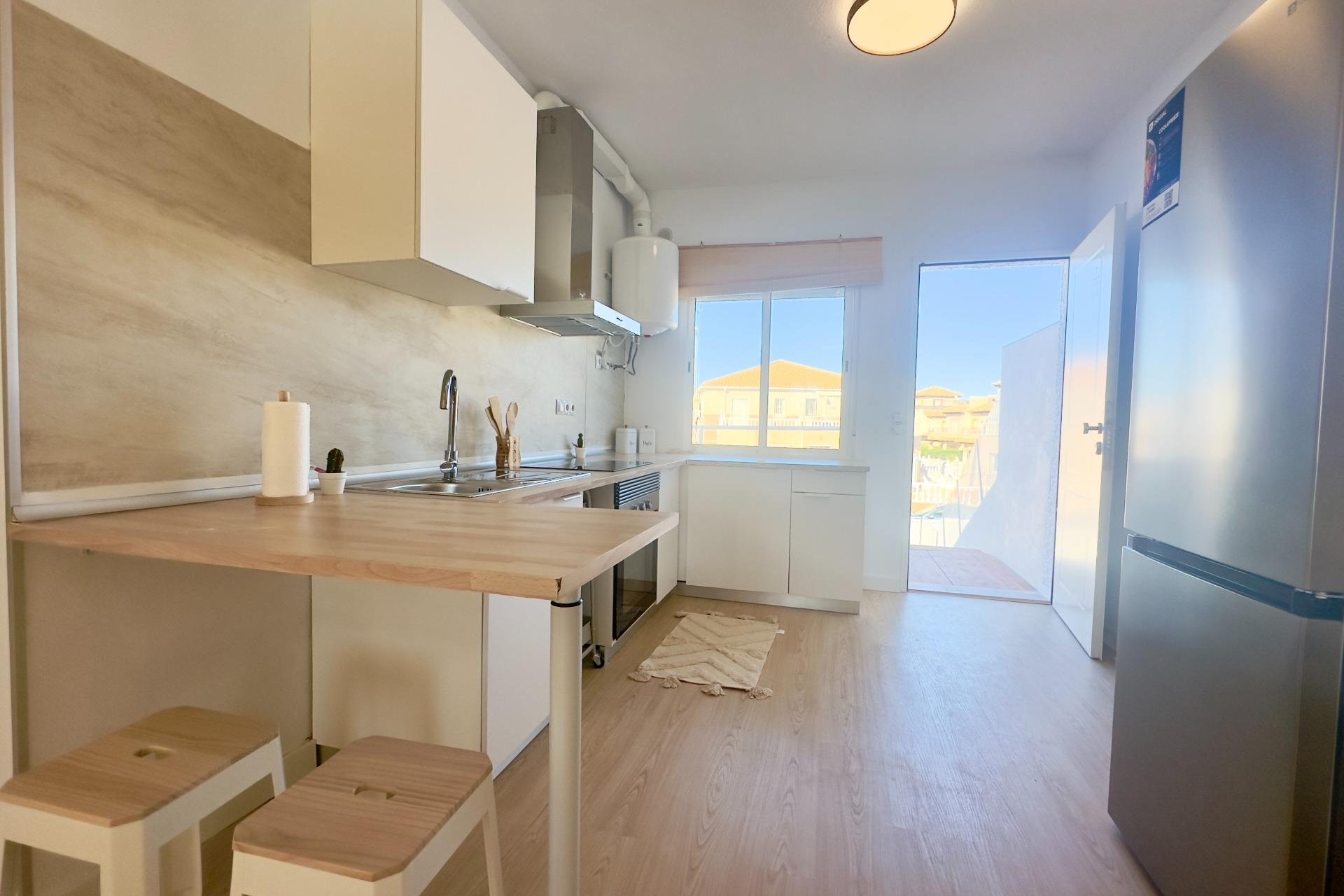 Reventa - Apartment -
Orihuela Costa - La Regia