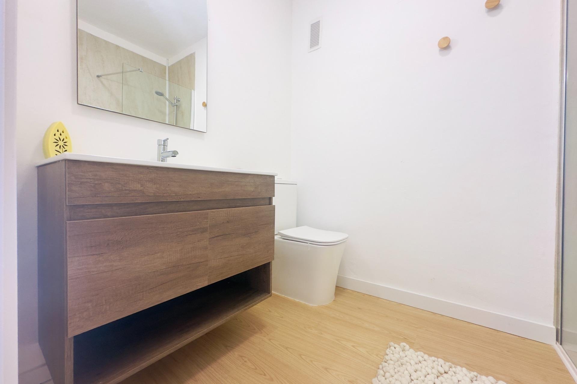 Reventa - Apartment -
Orihuela Costa - La Regia