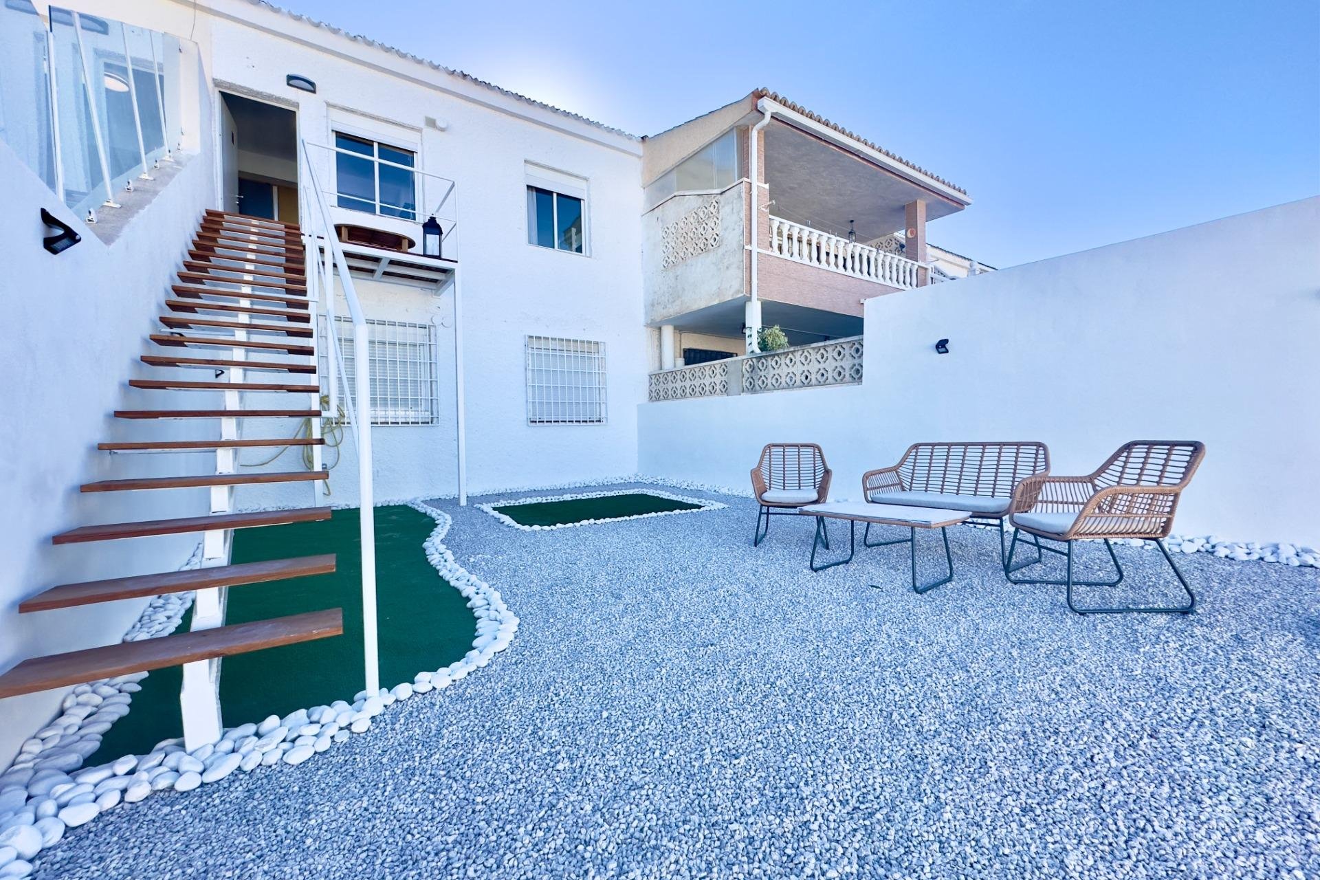 Reventa - Apartment -
Orihuela Costa - La Regia