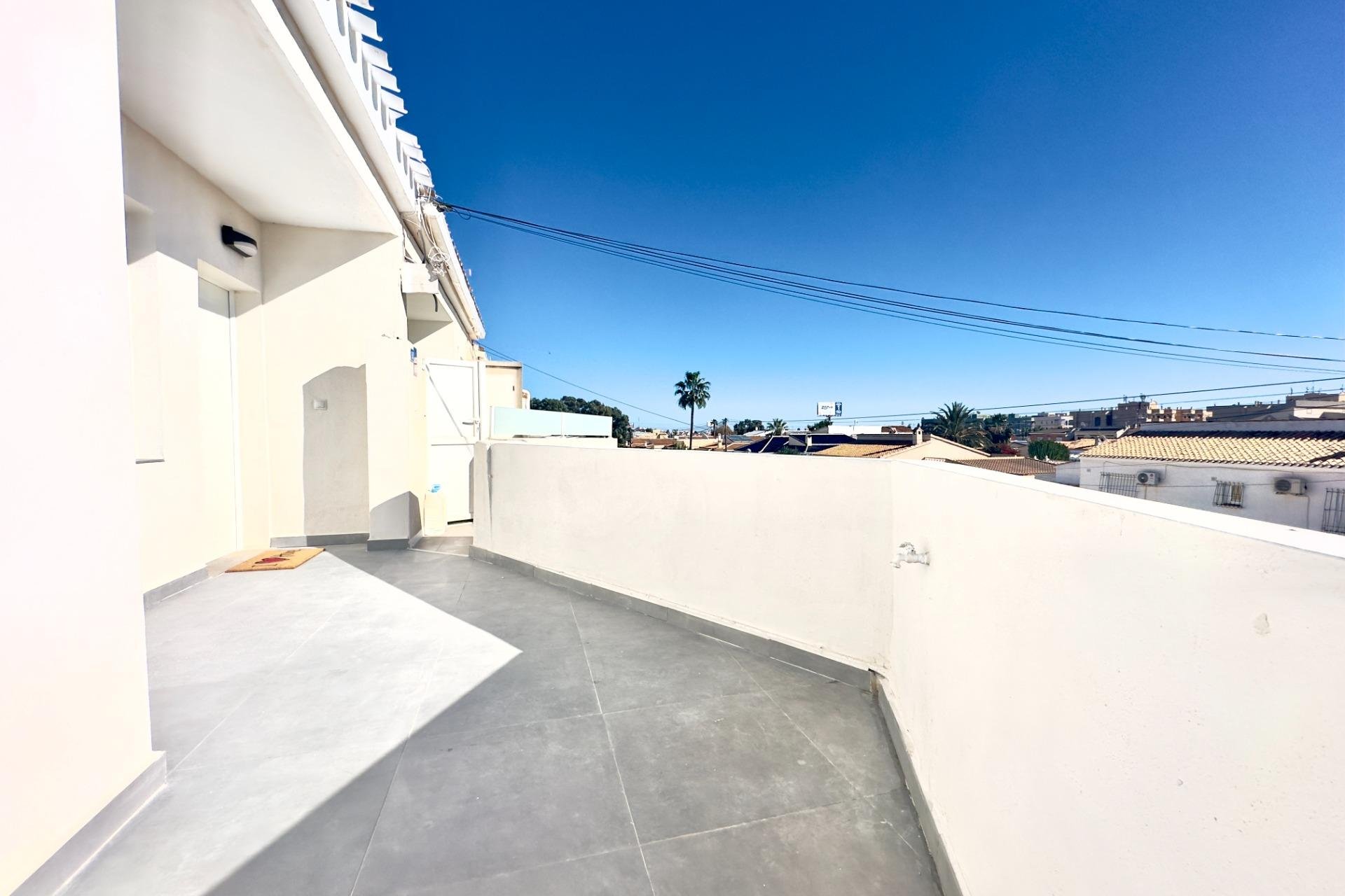 Reventa - Apartment -
Orihuela Costa - La Regia