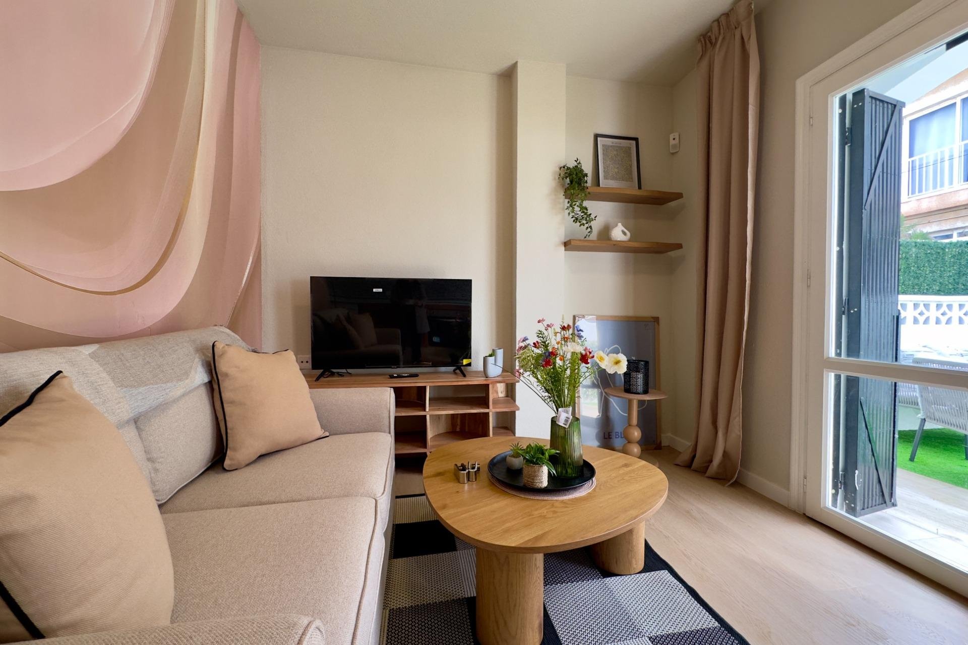 Reventa - Apartment -
Orihuela Costa - La Regia