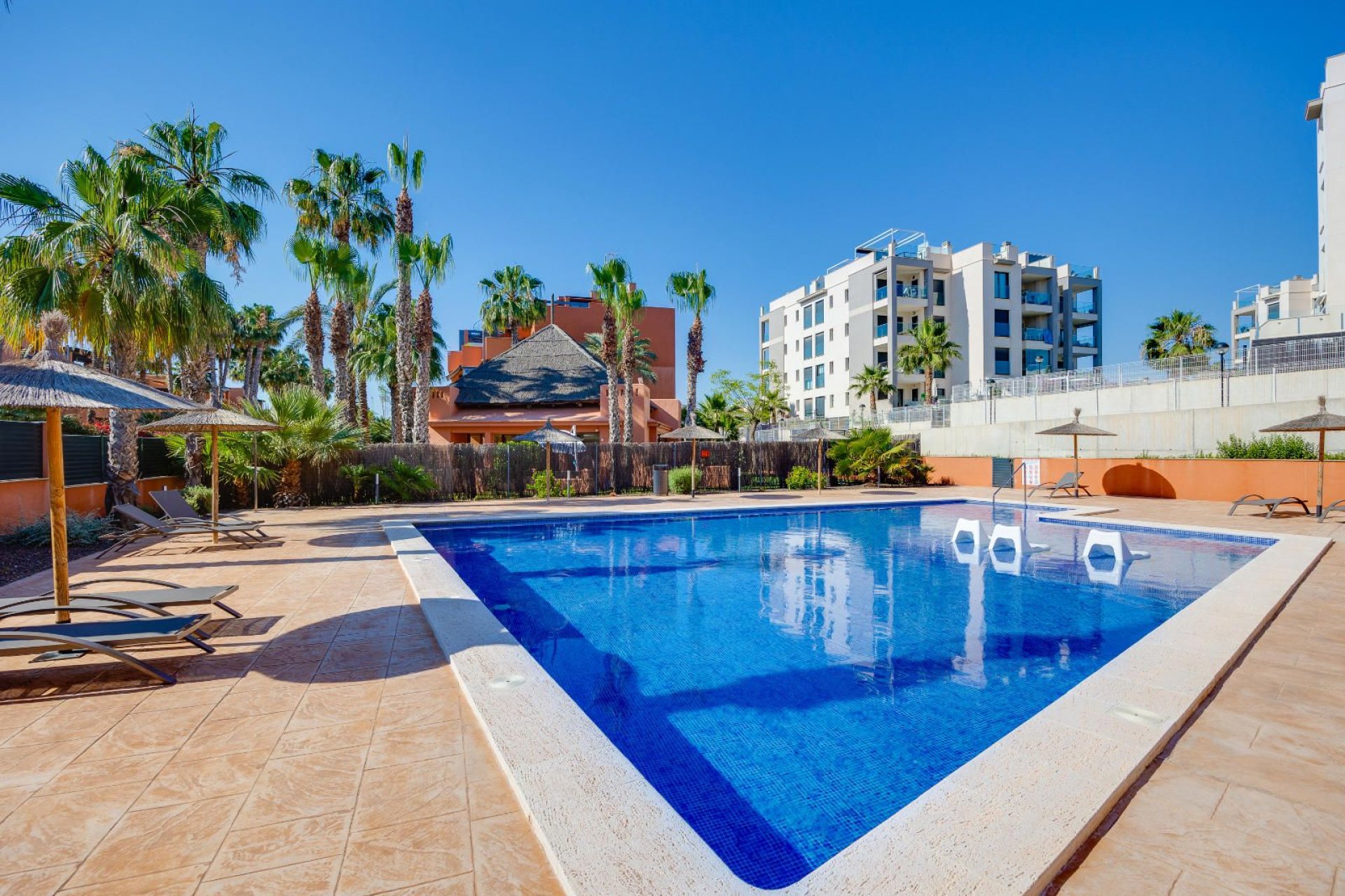 Reventa - Apartment -
Orihuela Costa - Las Filipinas