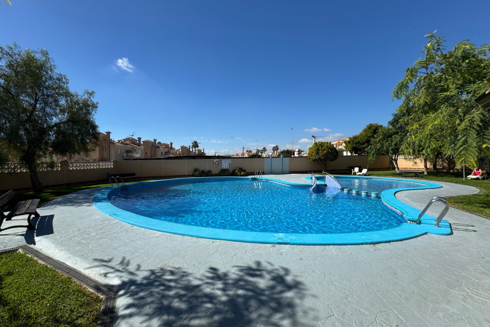 Reventa - Apartment -
Orihuela Costa - Los Almendros-La Florida
