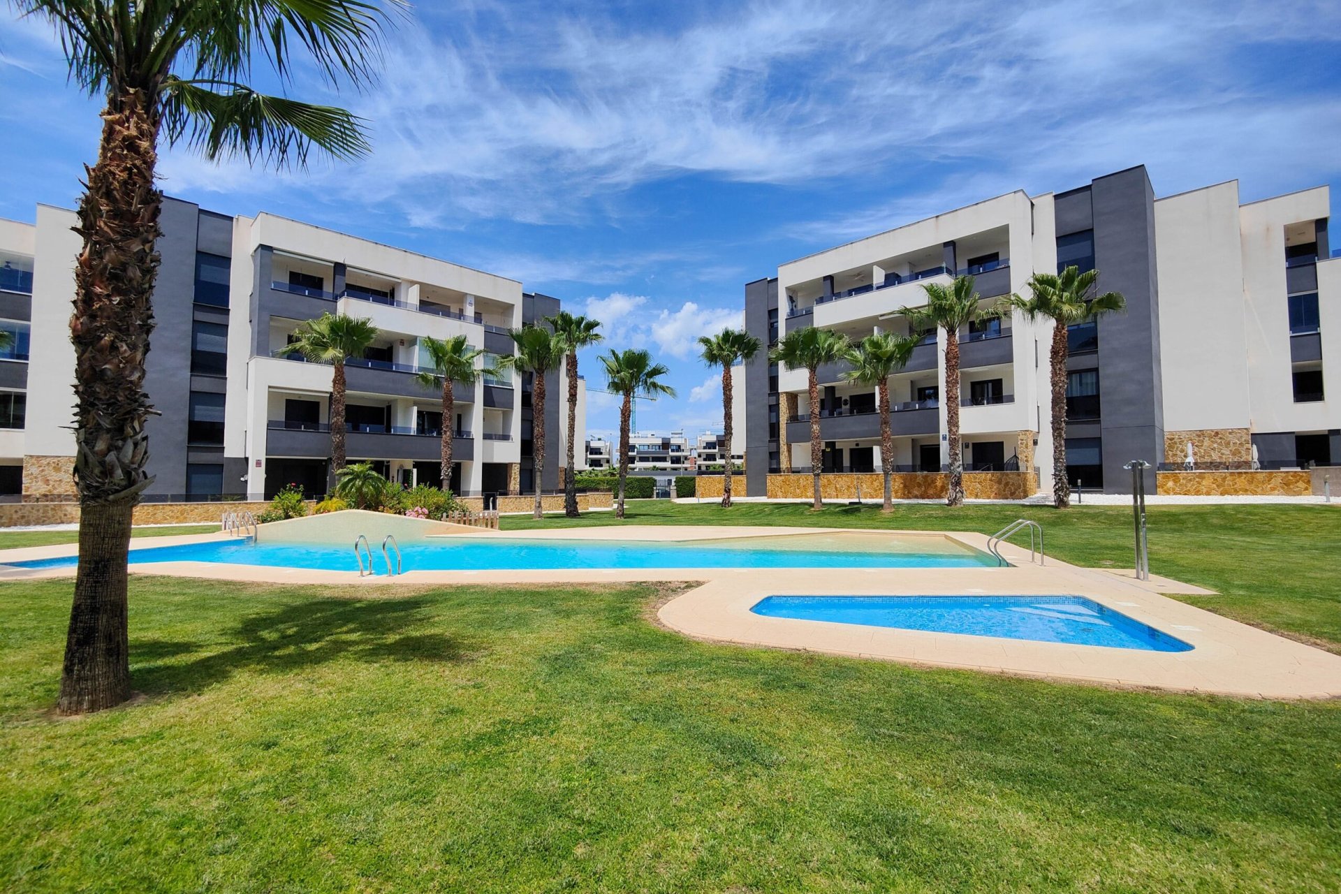 Reventa - Apartment -
Orihuela Costa